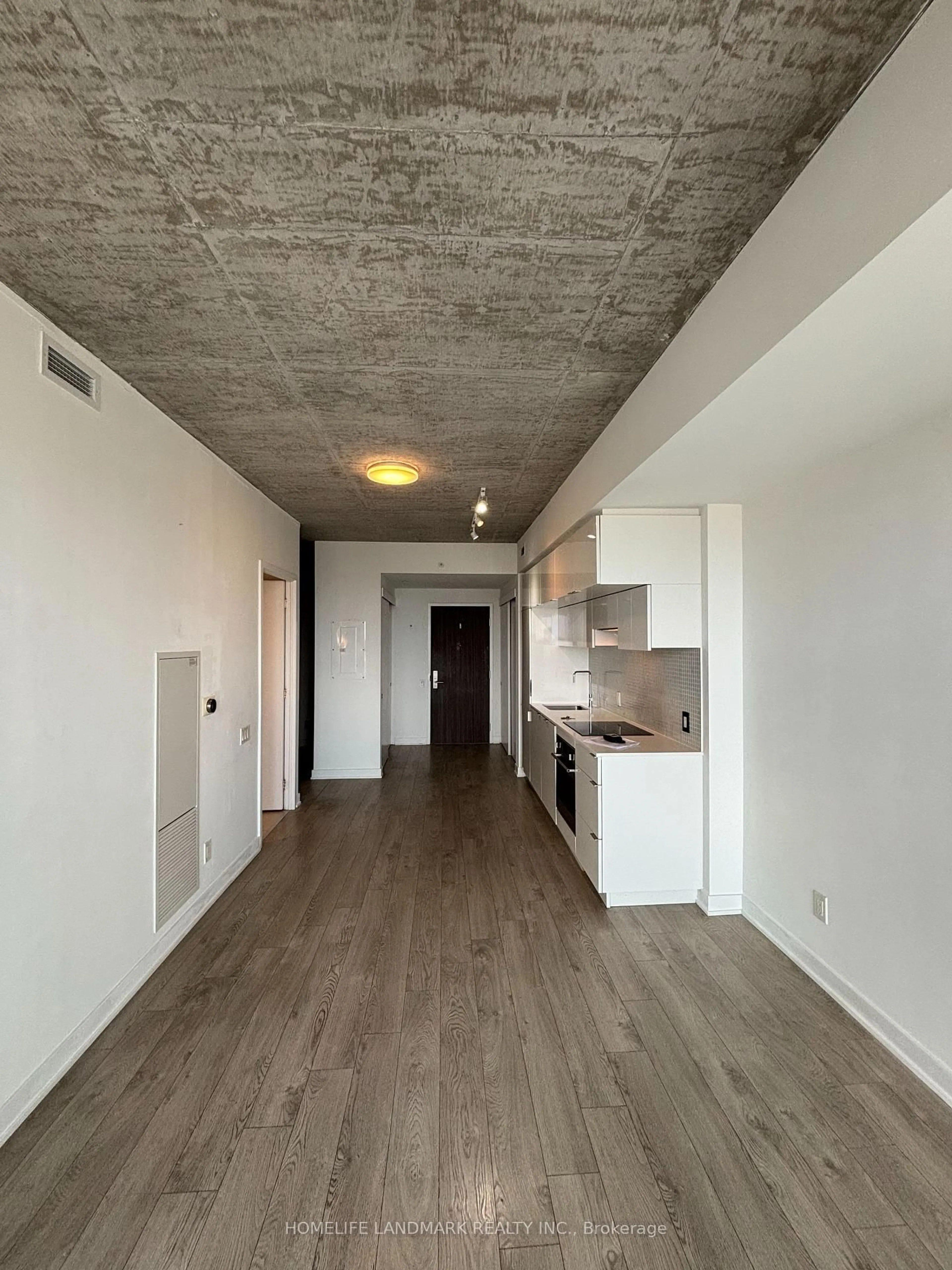 A pic of a room for 185 Roehampton Ave #1209, Toronto Ontario M4P 0C6