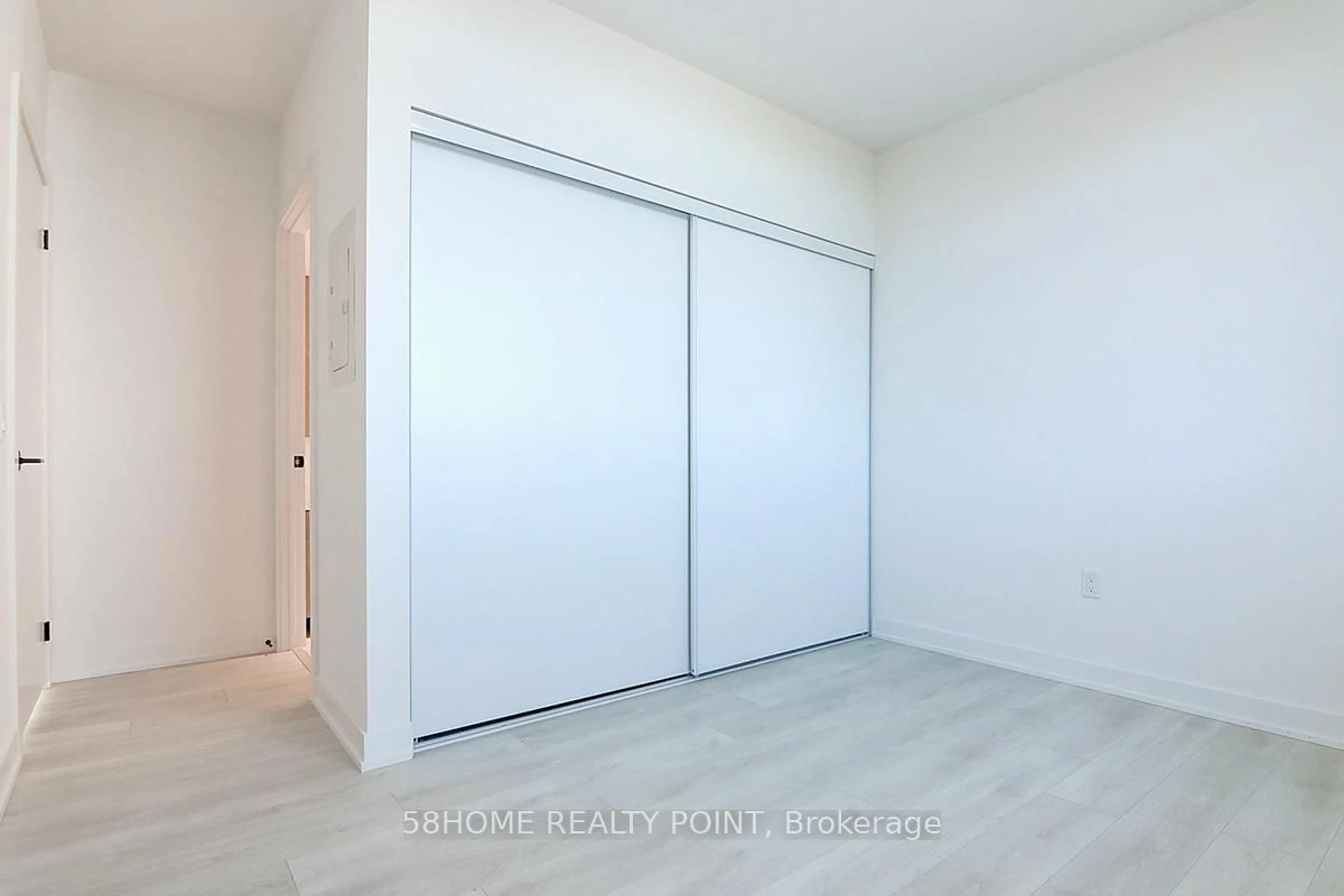 A pic of a room for 127 Broadway Ave #612S, Toronto Ontario M4P 1V4