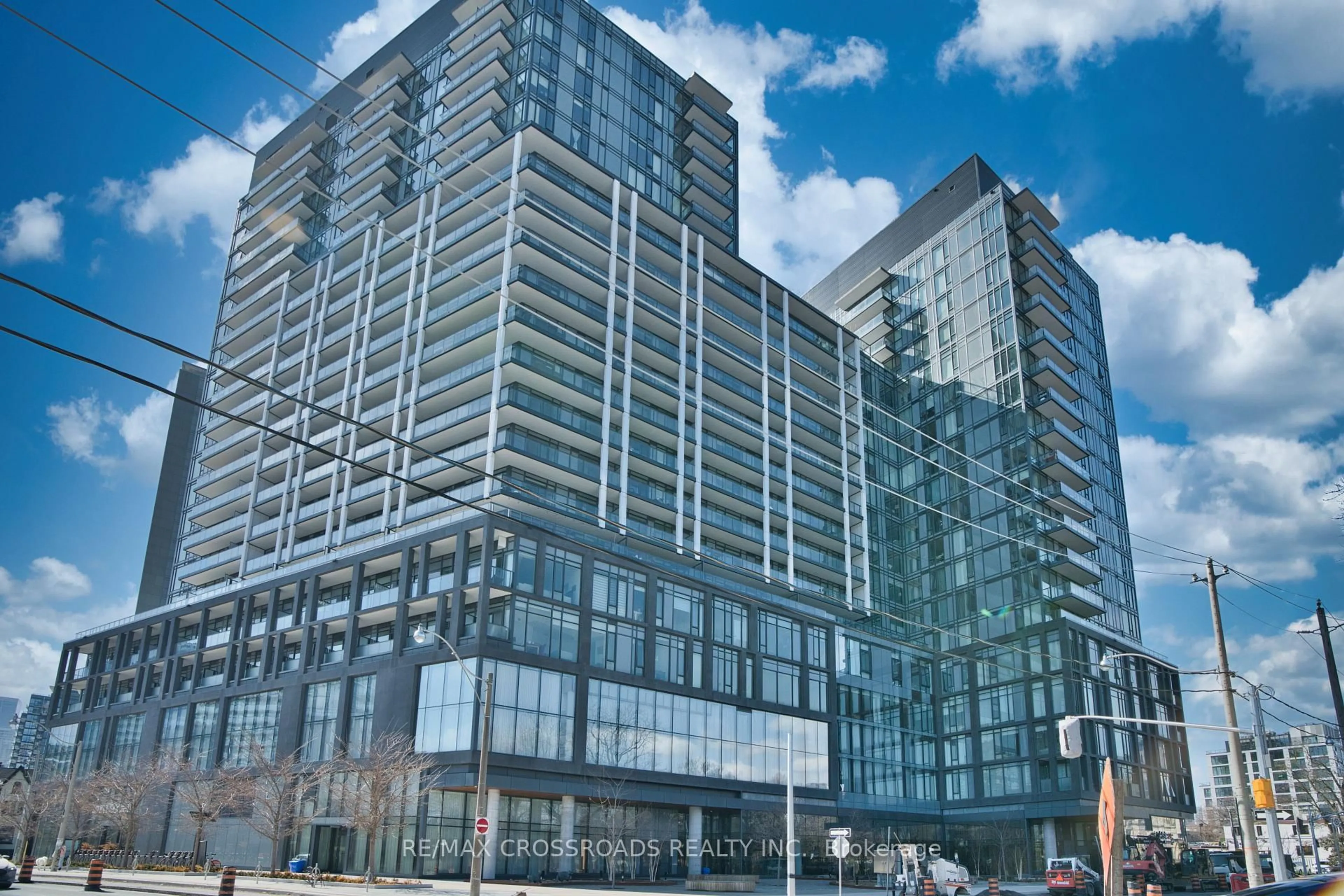 Indoor foyer for 48 Power St #1702, Toronto Ontario M5A 0V2