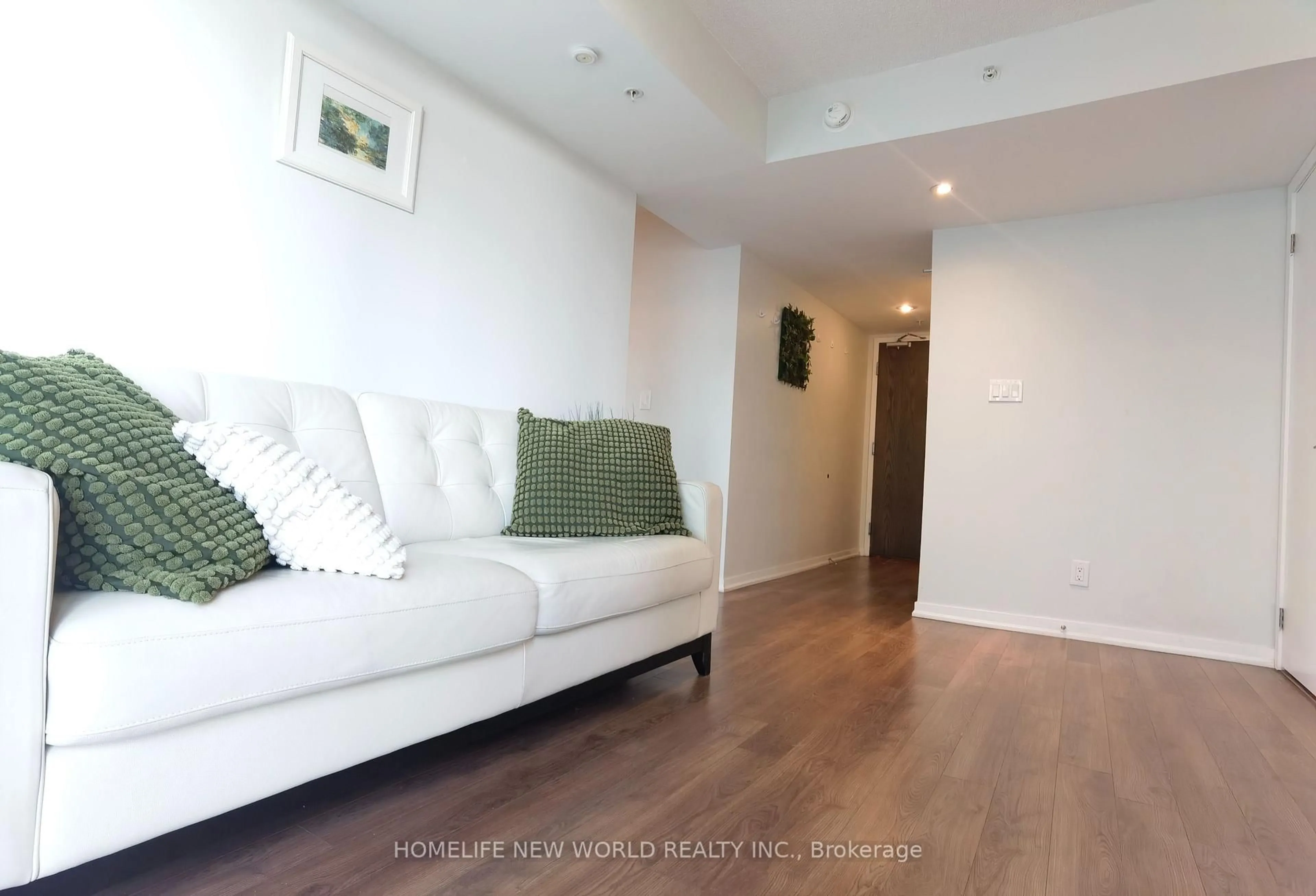 Living room with furniture, wood/laminate floor for 68 Abell St #1017, Toronto Ontario M6J 0B1