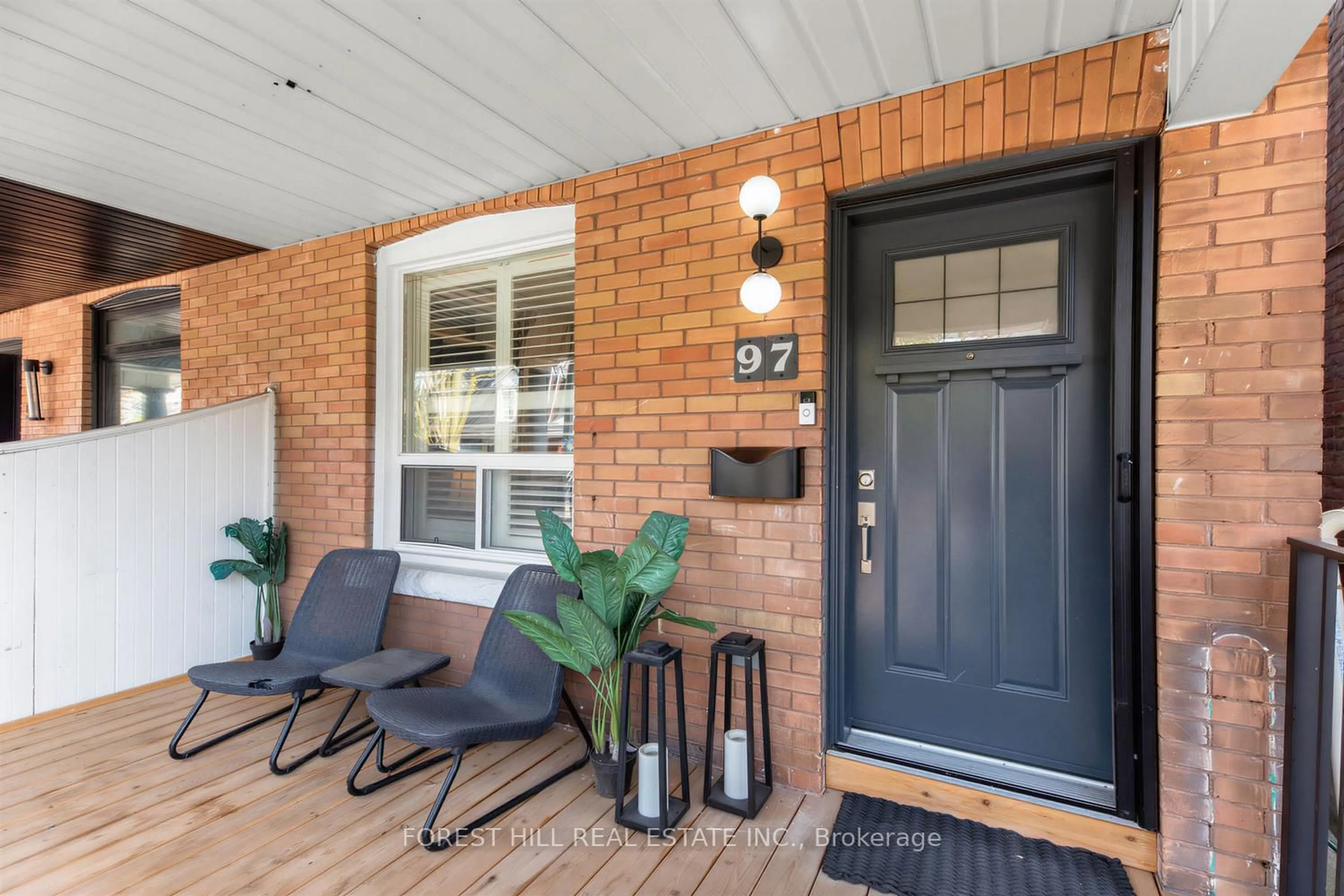 Indoor entryway for 97 Olive Ave, Toronto Ontario M6G 1V2