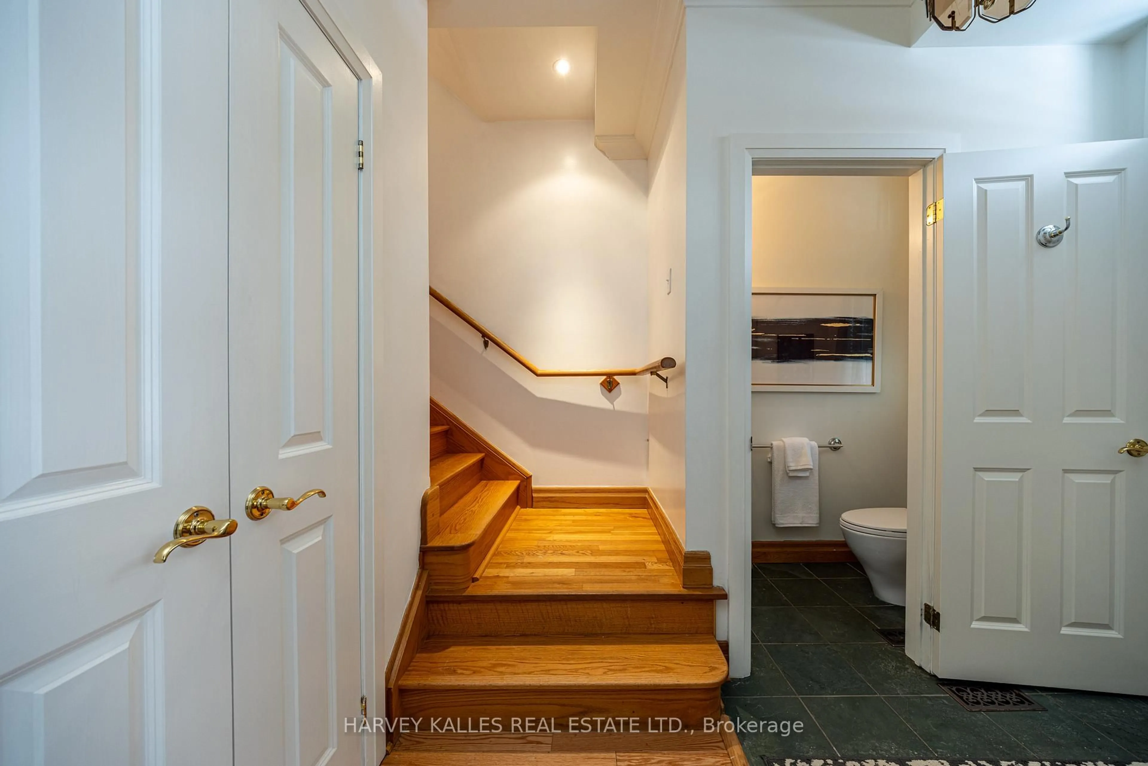 Unknown for 51 Shaftesbury Ave, Toronto Ontario M4T 3B3