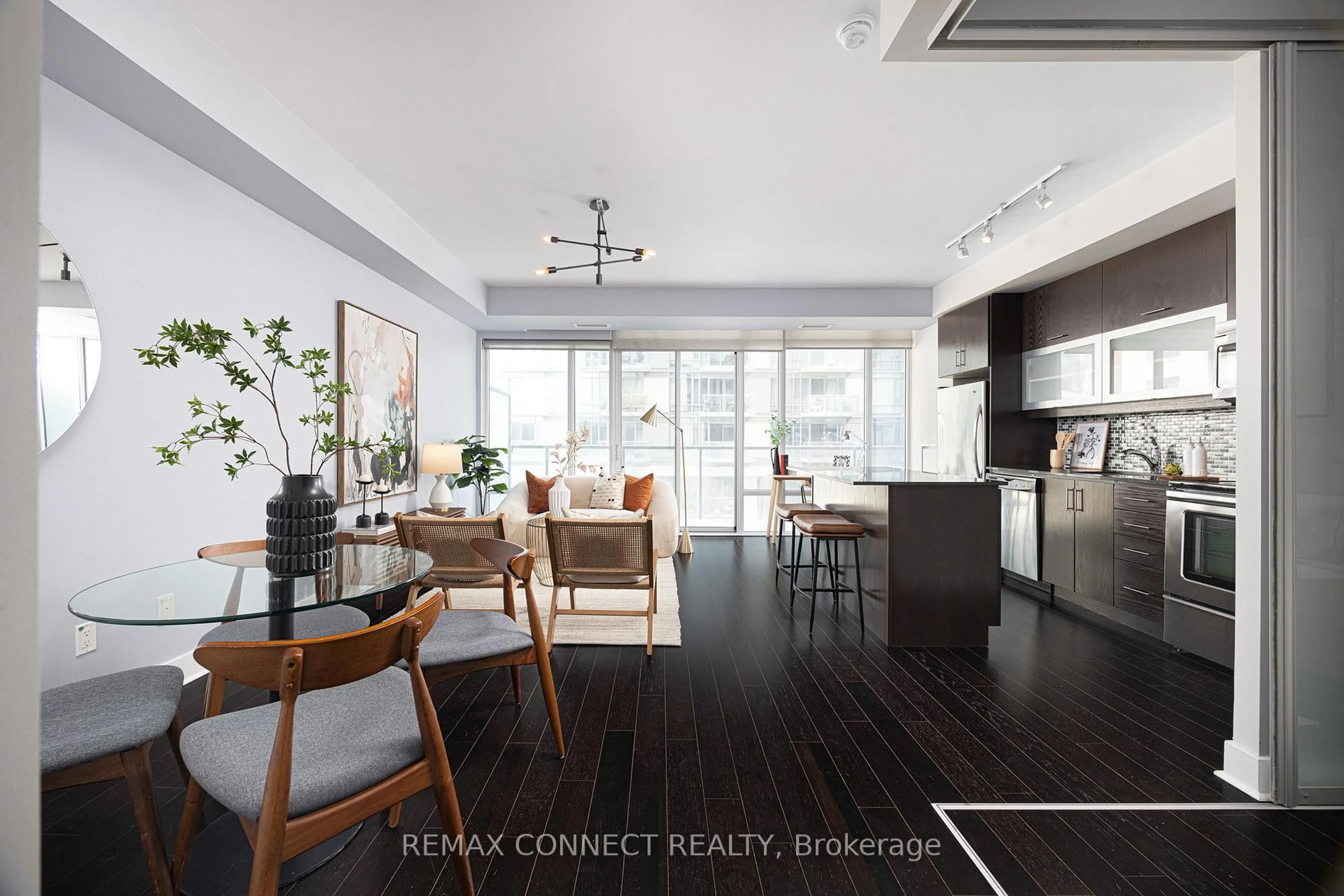 Open concept kitchen, unknown for 90 Stadium Rd #330, Toronto Ontario M5V 3W5