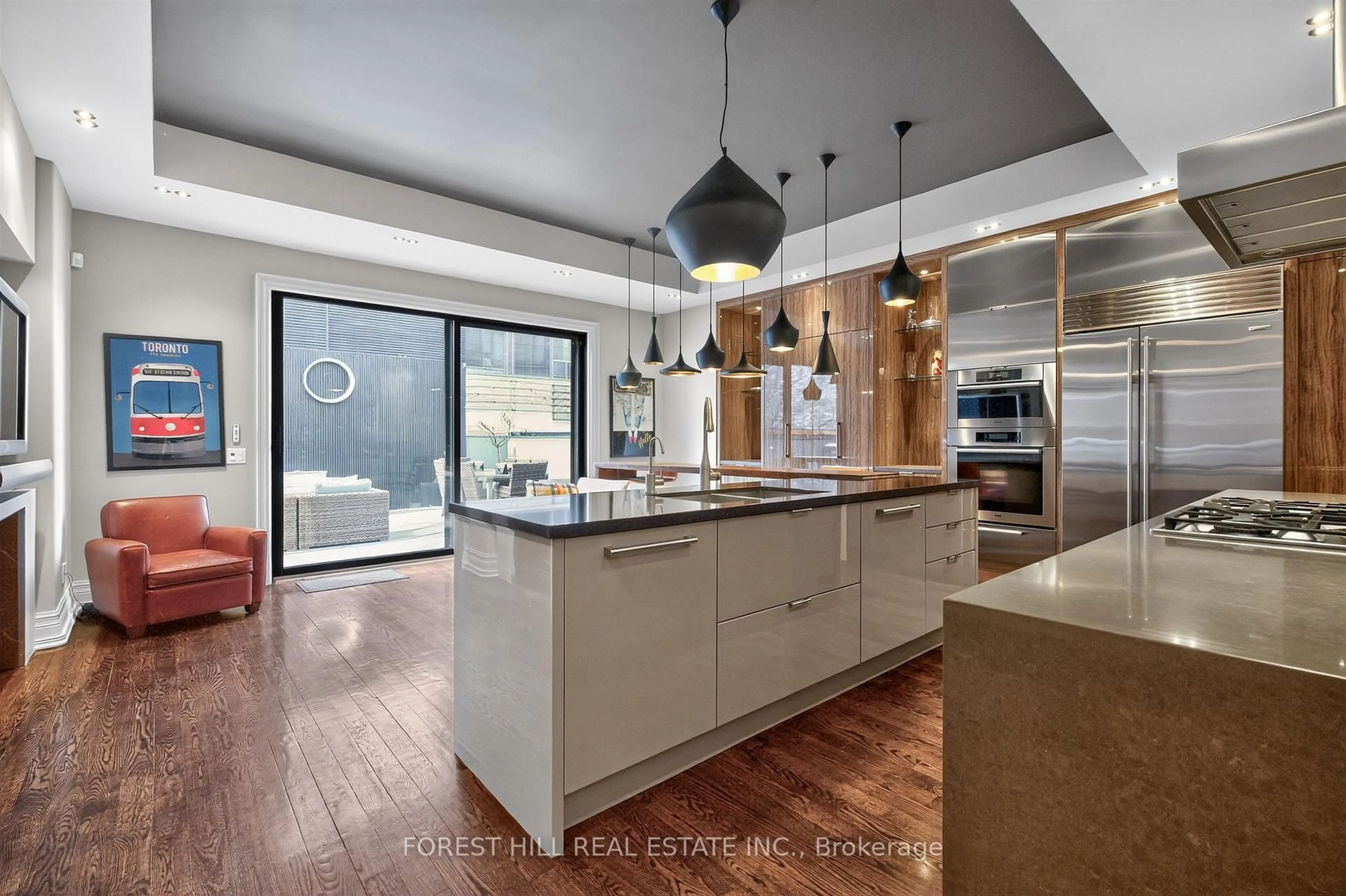 Open concept kitchen, unknown for 29 Webster Ave, Toronto Ontario M5R 1N6