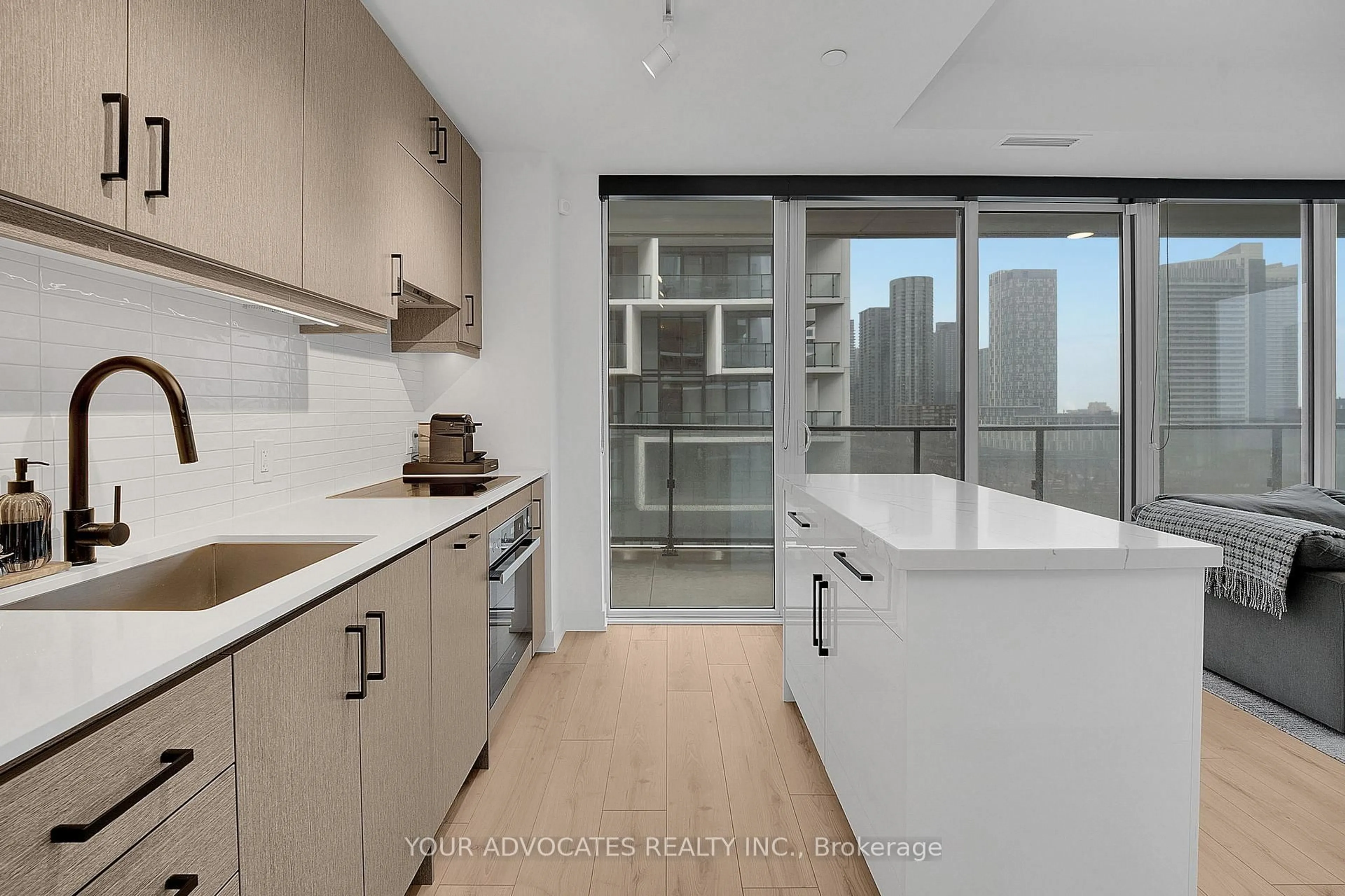 Unknown for 9 Tecumseth St #902, Toronto Ontario M5G 3V4