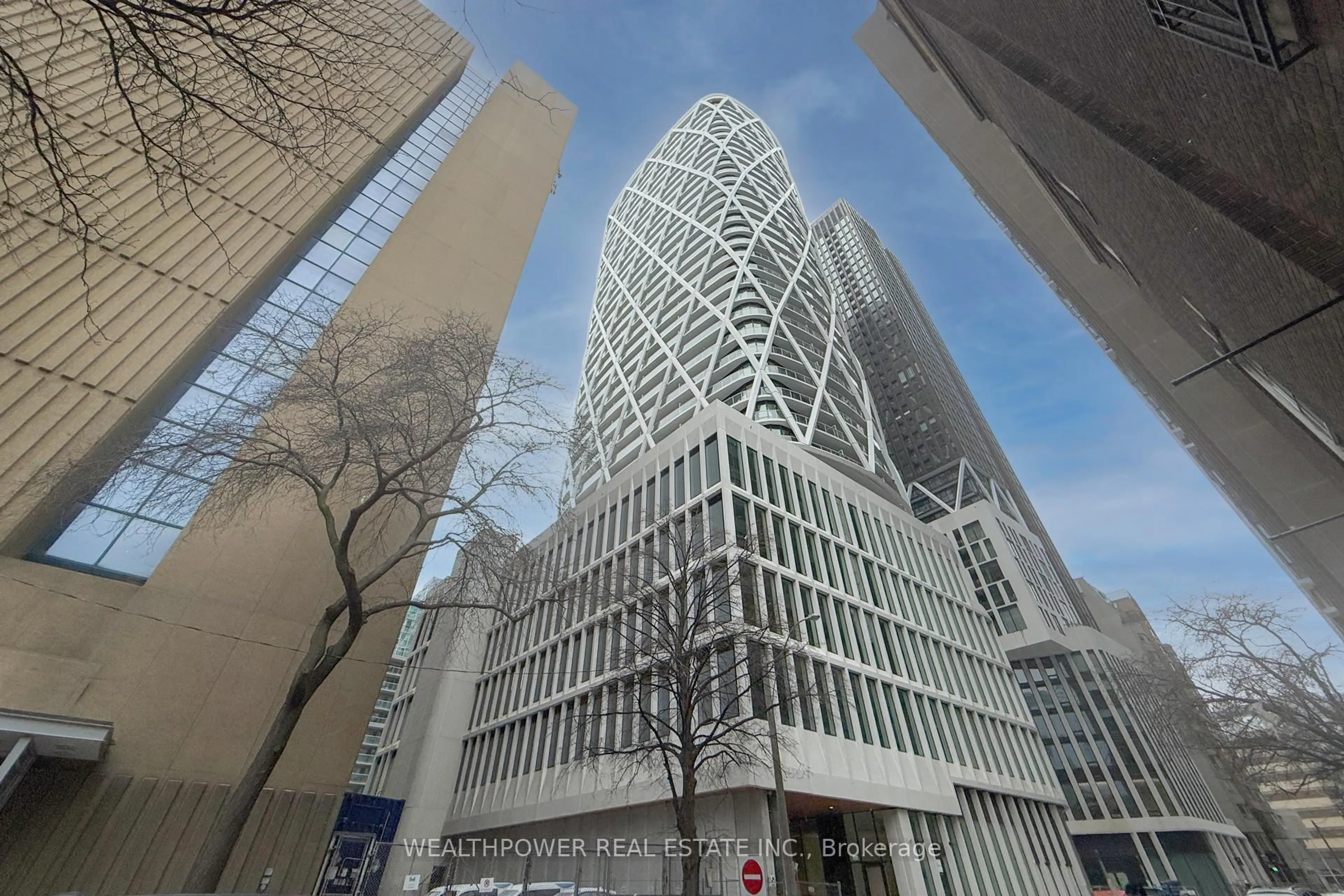 Indoor foyer for 230 simcoe St #2516, Toronto Ontario M5T 0G7