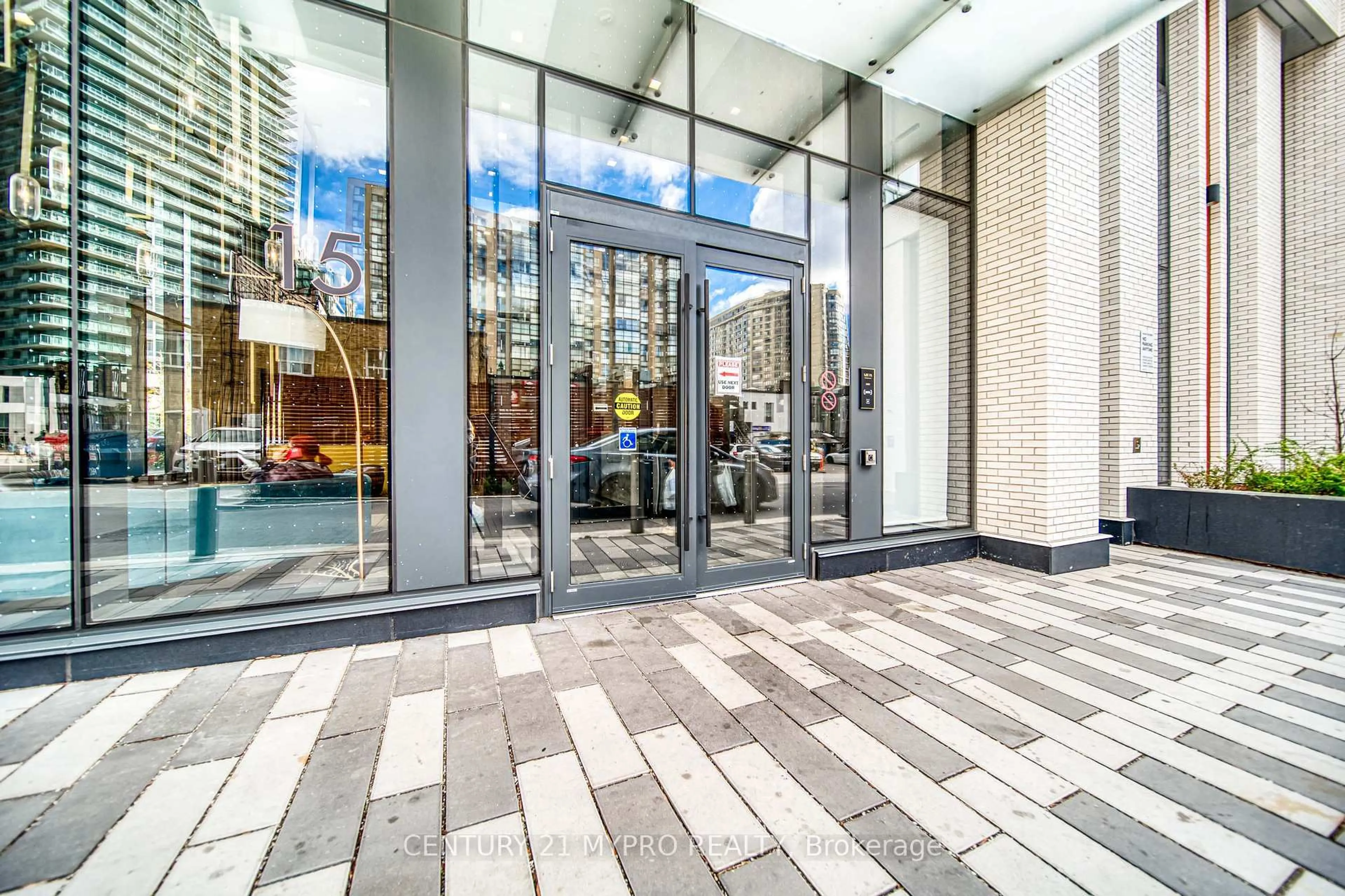 Indoor foyer for 15 Holmes Ave #2111, Toronto Ontario M2N 4L8