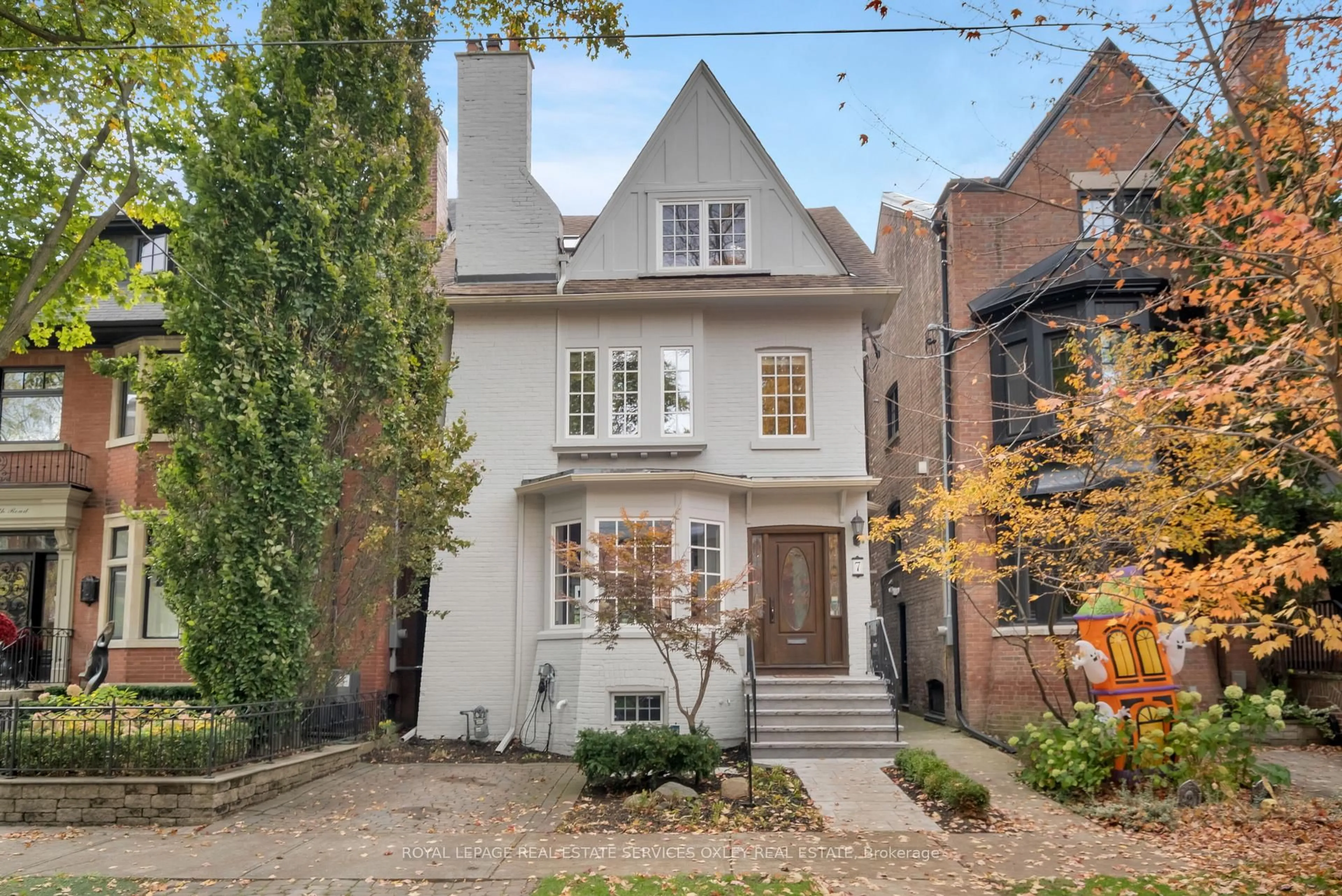 Home with brick exterior material, street for 7 Binscarth Rd, Toronto Ontario M4W 1Y2