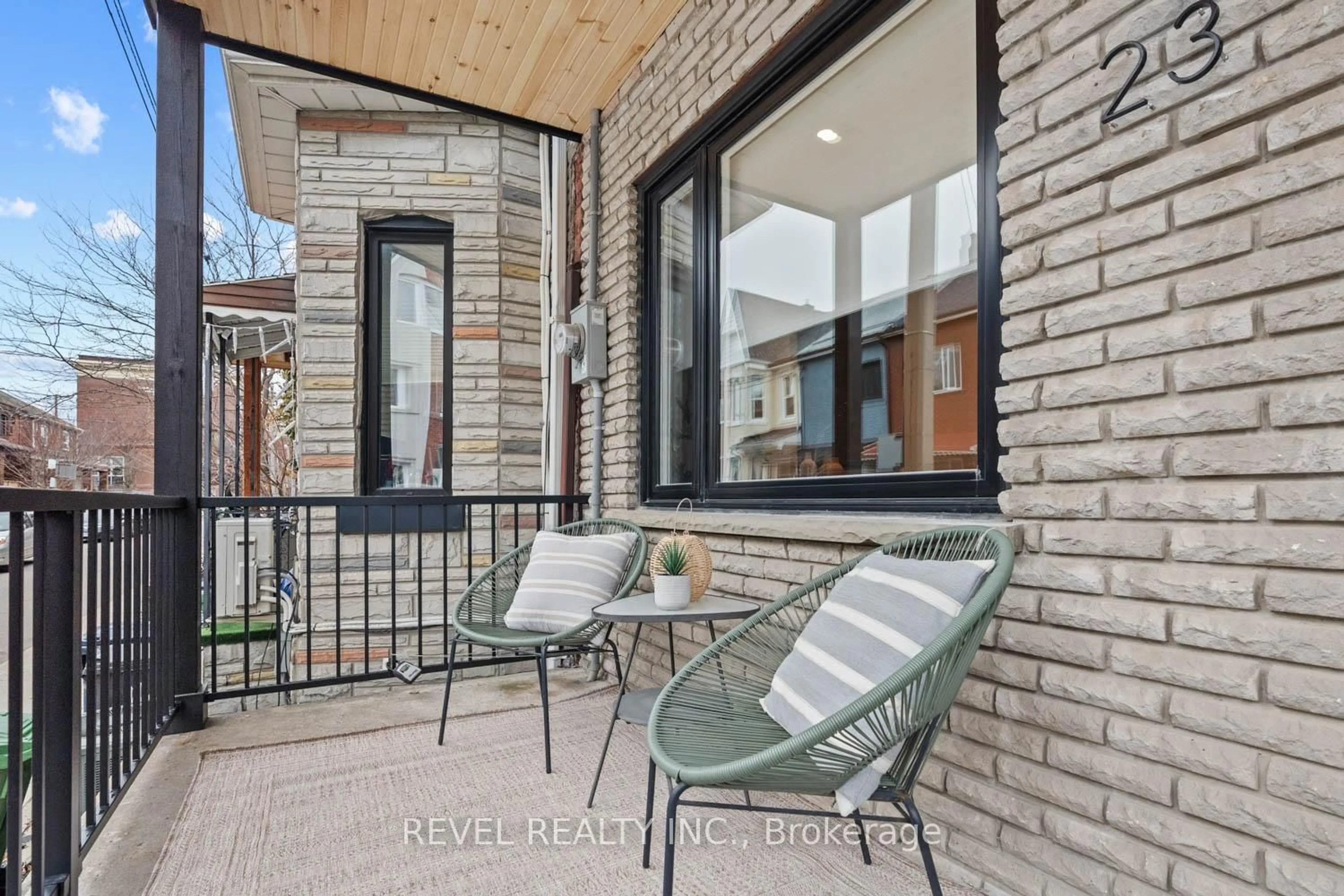 Patio, street for 23 Manning Ave, Toronto Ontario M6J 2K3