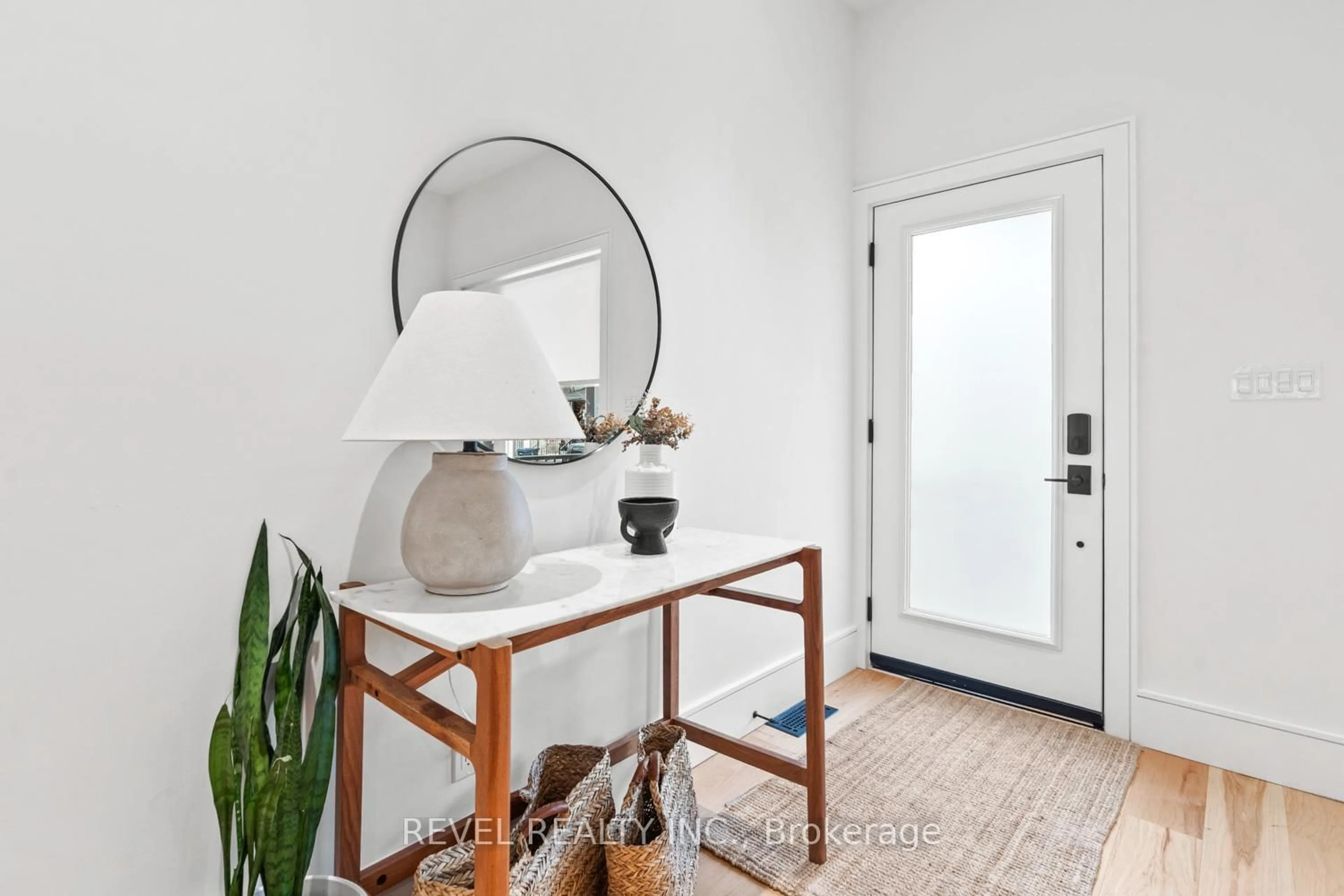 Indoor entryway for 23 Manning Ave, Toronto Ontario M6J 2K3