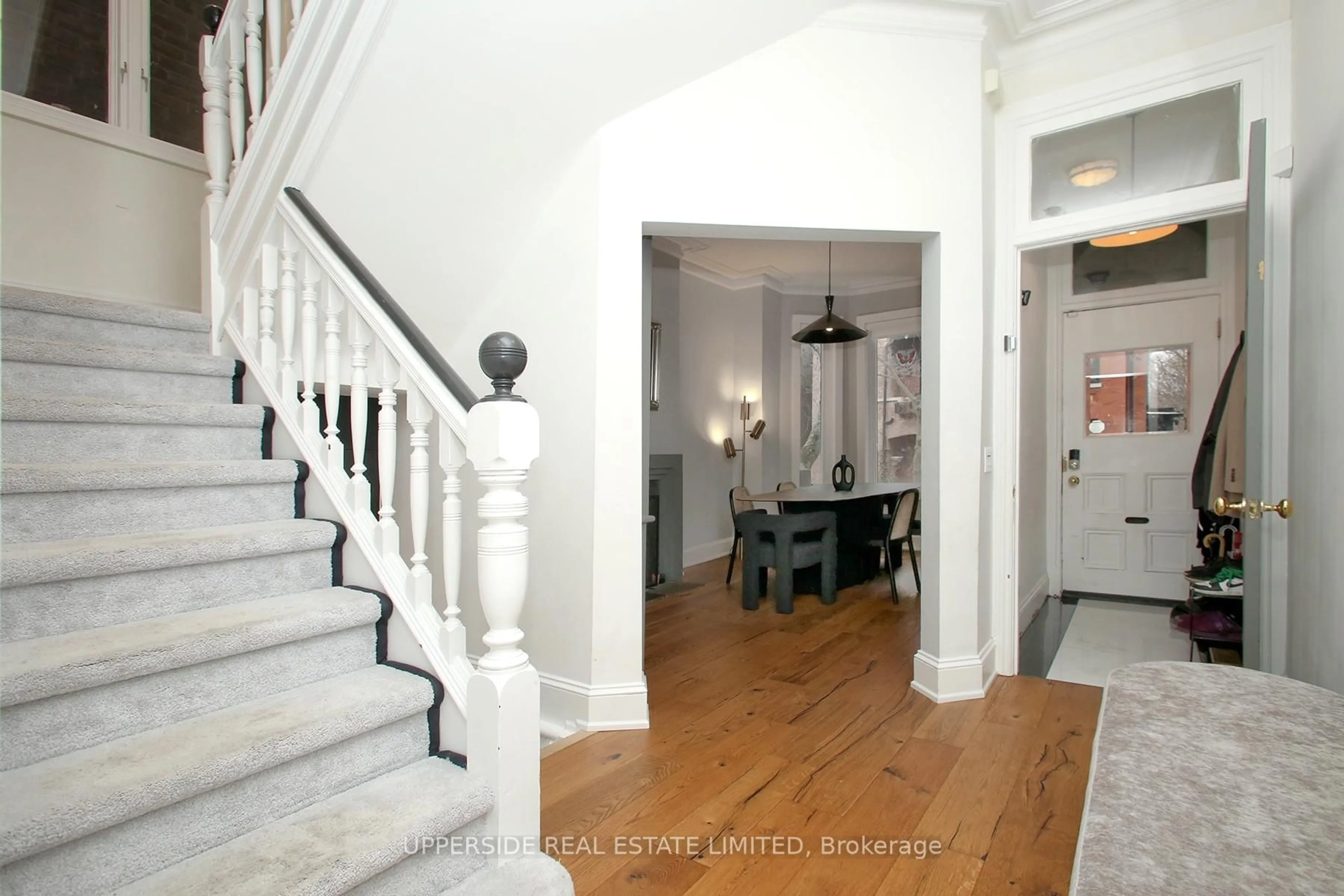 Indoor entryway for 153 Collier St, Toronto Ontario M4W 1M2