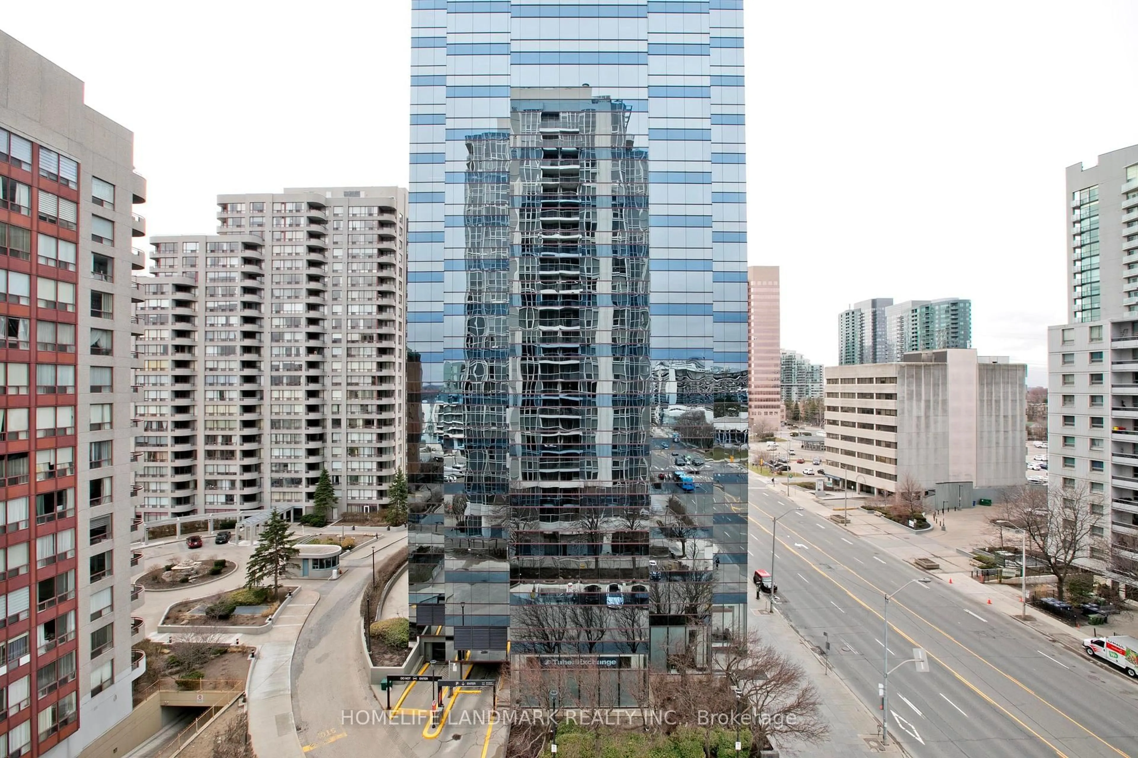 A pic from outside/outdoor area/front of a property/back of a property/a pic from drone, city buildings view from balcony for 5791 Yonge St #1001, Toronto Ontario M2M 0A8