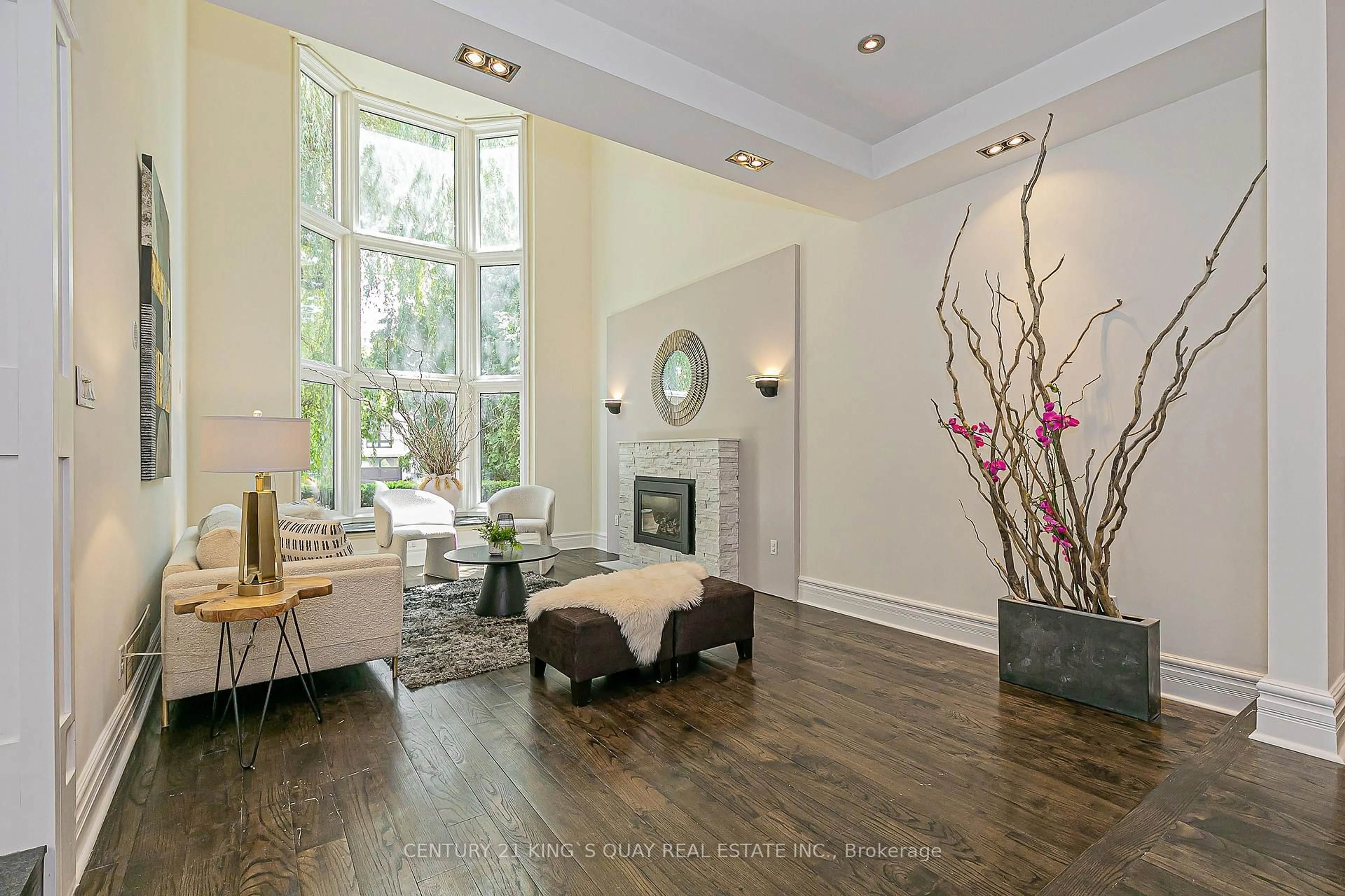 Unknown for 338 Mckee Ave, Toronto Ontario M2N 4E5