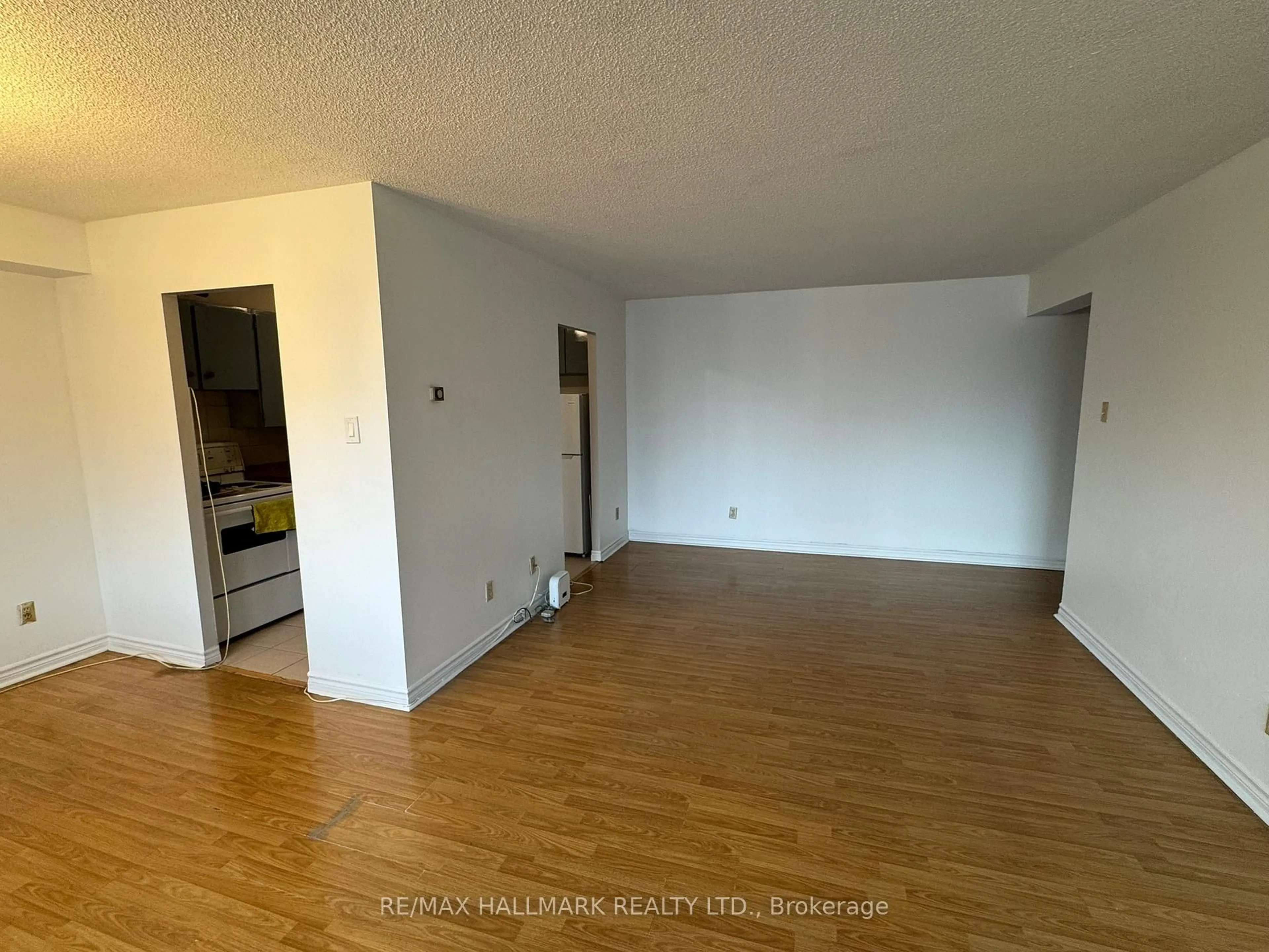 A pic of a room for 10 Sunrise Ave #212, Toronto Ontario M4A 2R1