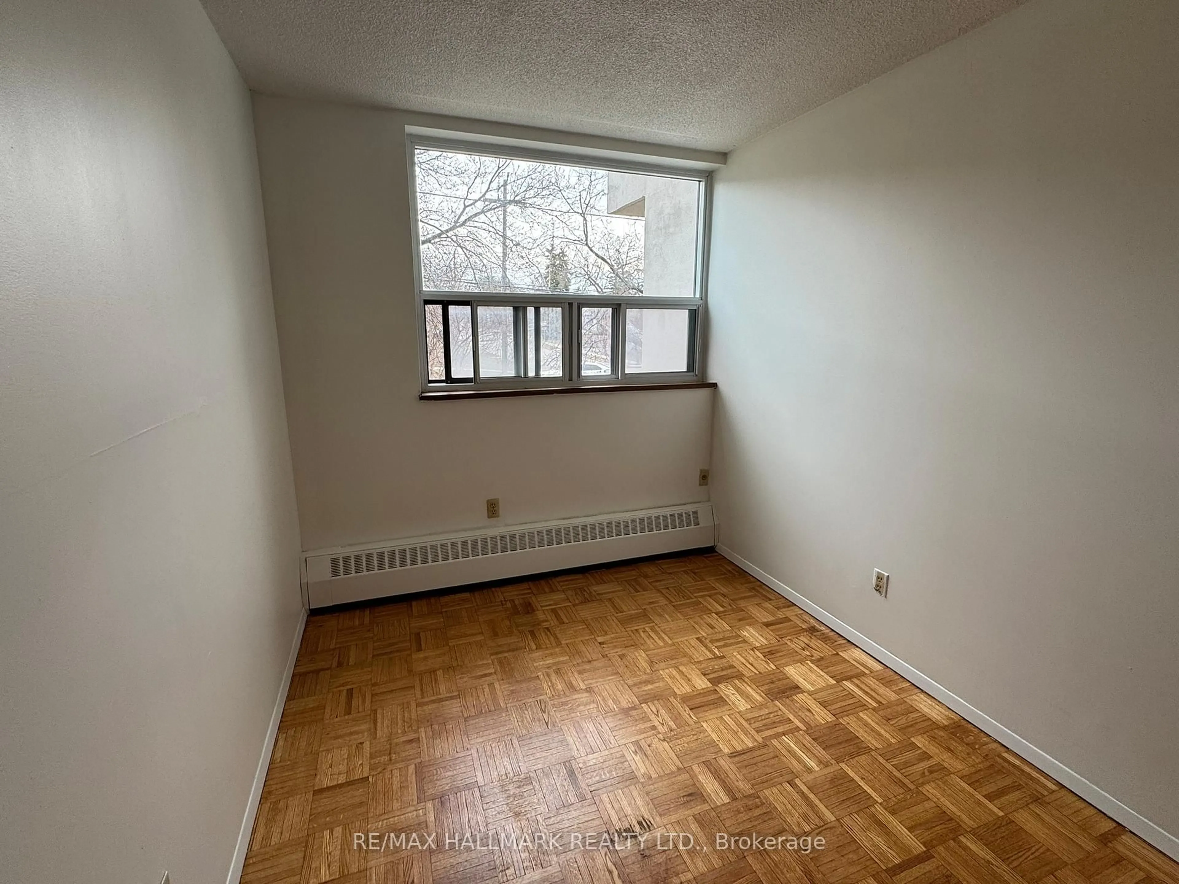 A pic of a room for 10 Sunrise Ave #212, Toronto Ontario M4A 2R1