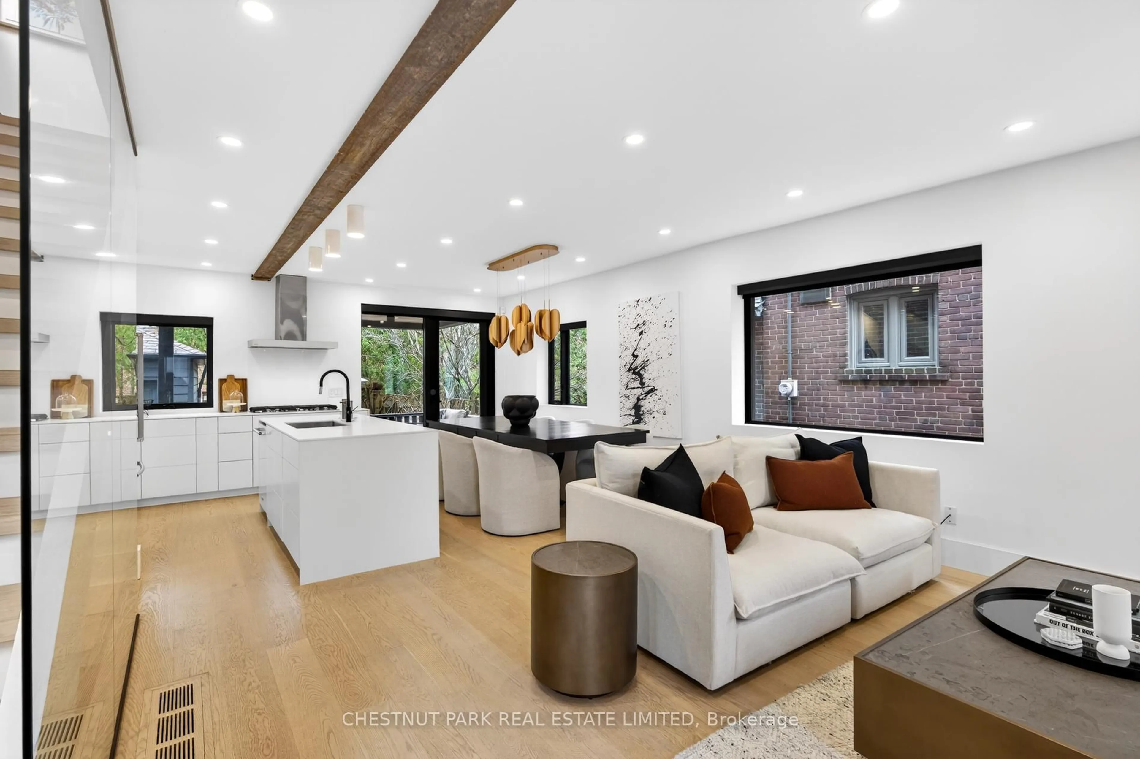 Living room with furniture, unknown for 3 St Hilda's Ave, Toronto Ontario M4N 2P3