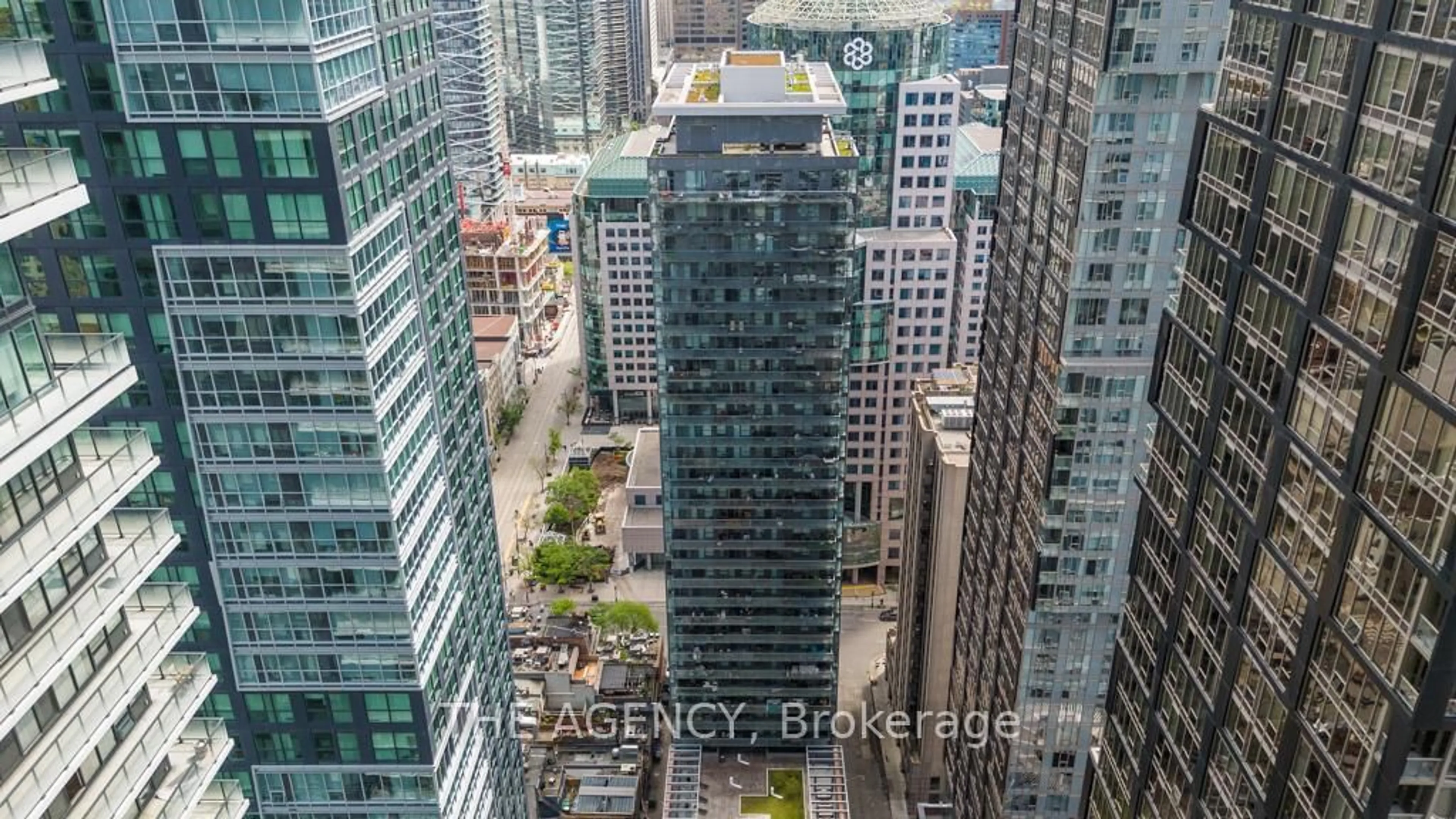 A pic from outside/outdoor area/front of a property/back of a property/a pic from drone, city buildings view from balcony for 8 Mercer St #3305, Toronto Ontario M5V 0C4