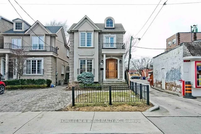 7 Roslin Ave, Toronto