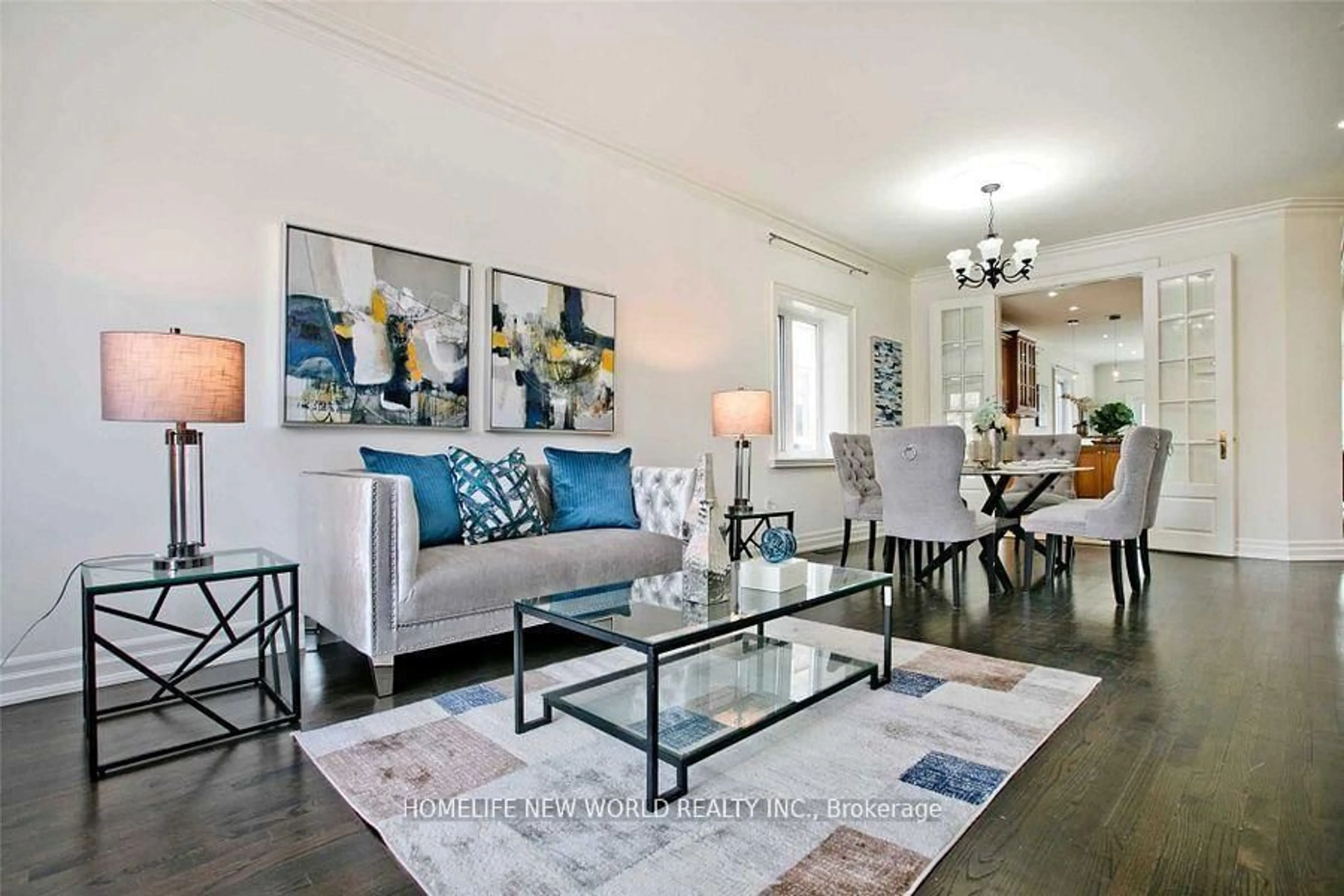 Living room with furniture, unknown for 7 Roslin Ave, Toronto Ontario M4N 1Y8