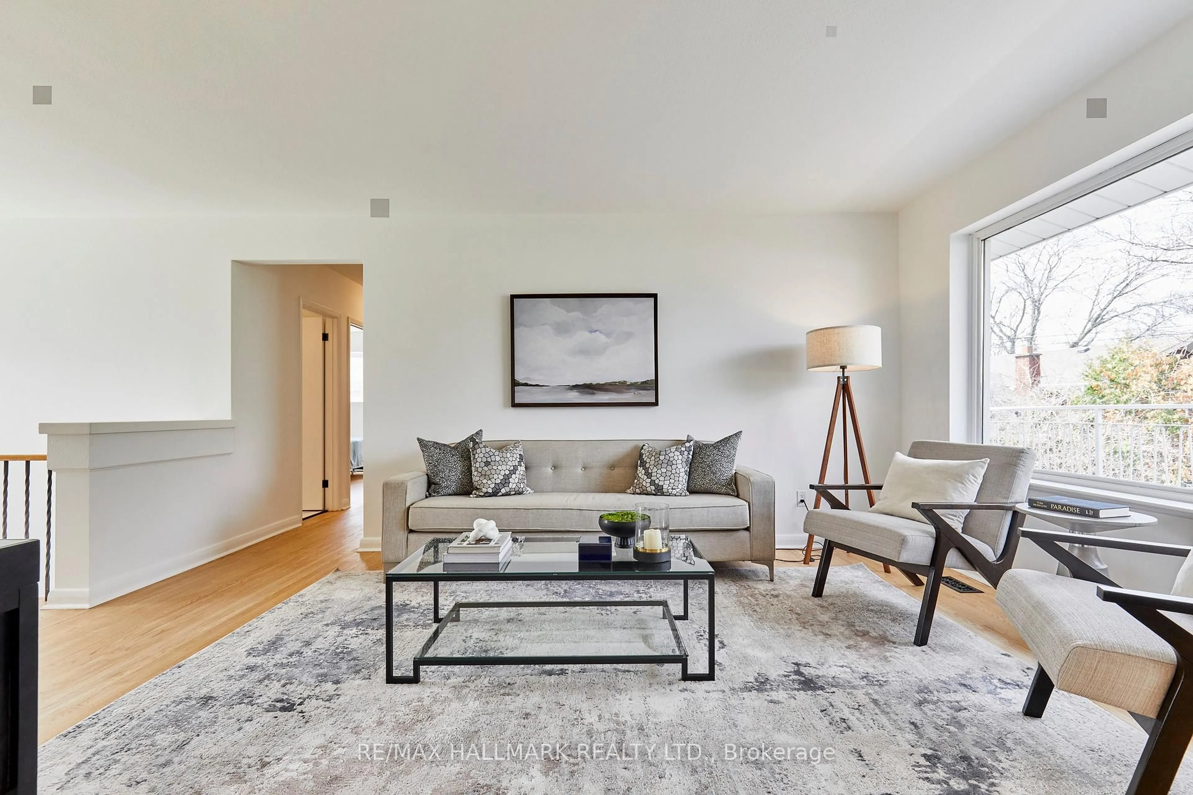 Living room with furniture, unknown for 194 Sloane Ave, Toronto Ontario M4A 2C6