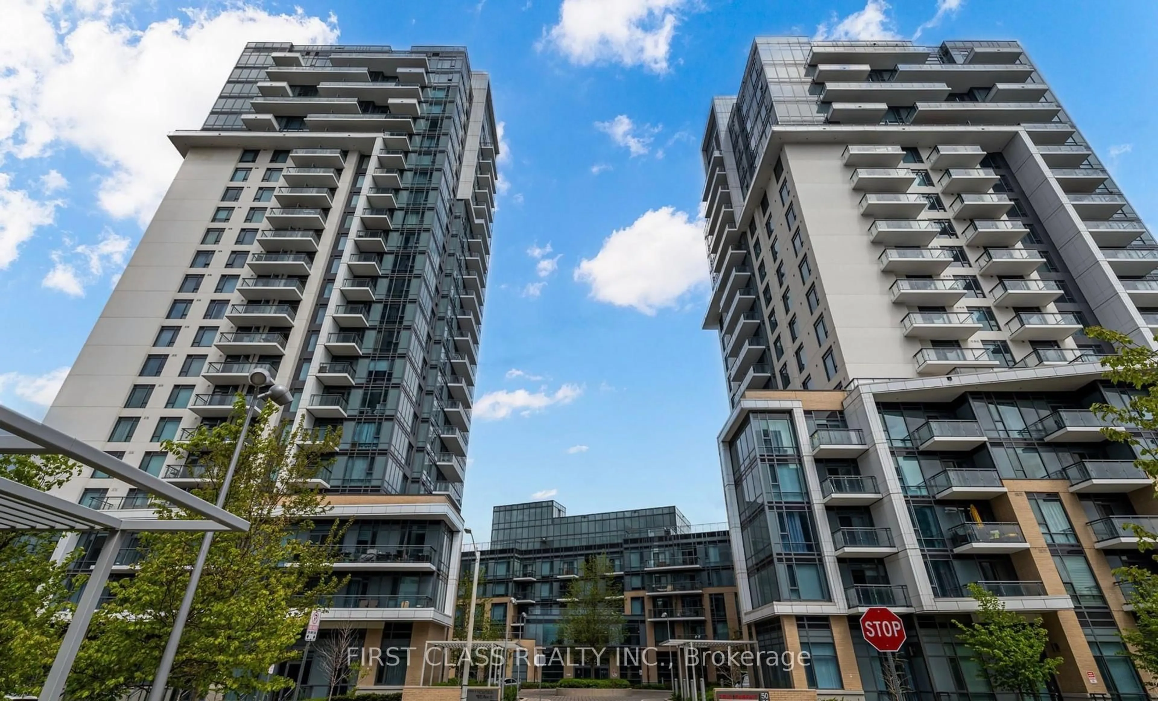 A pic from outside/outdoor area/front of a property/back of a property/a pic from drone, city buildings view from balcony for 50 Ann O'reilly Rd #521, Toronto Ontario M2J 0C9