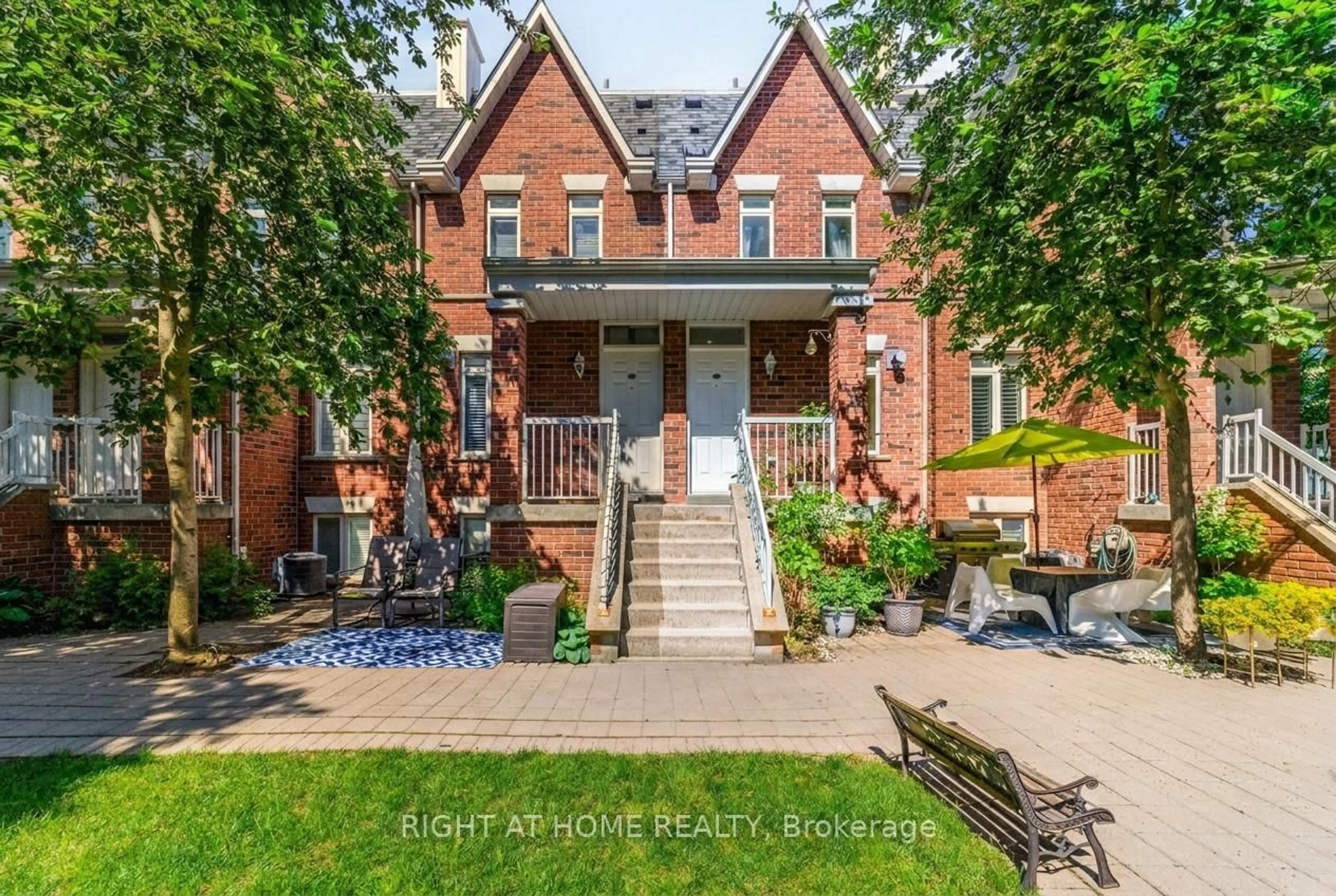 Home with brick exterior material, street for 12 Sudbury St #2608, Toronto Ontario M6J 3W7