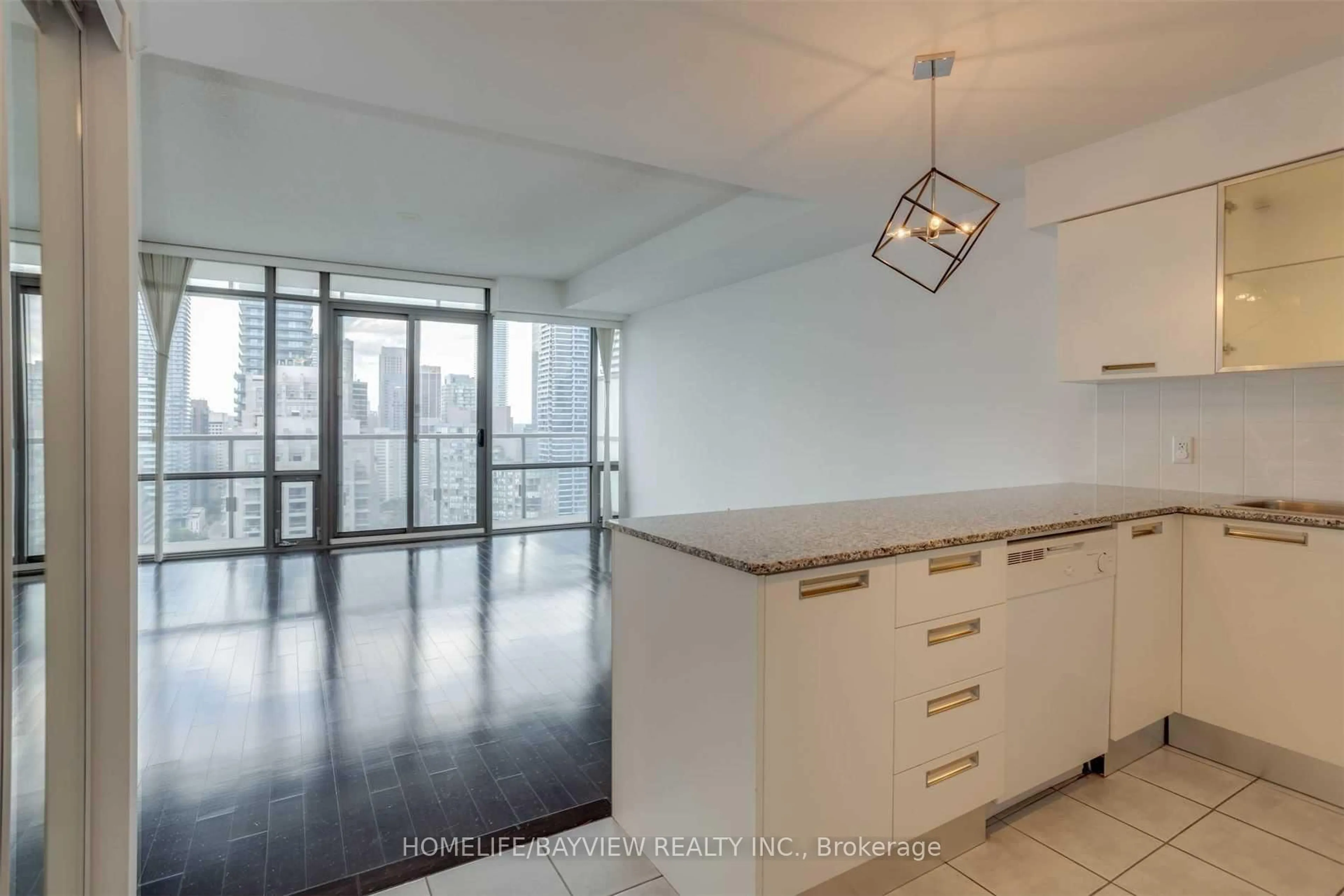Open concept kitchen, unknown for 37 Grosvenor St #2904, Toronto Ontario M4Y 3G5