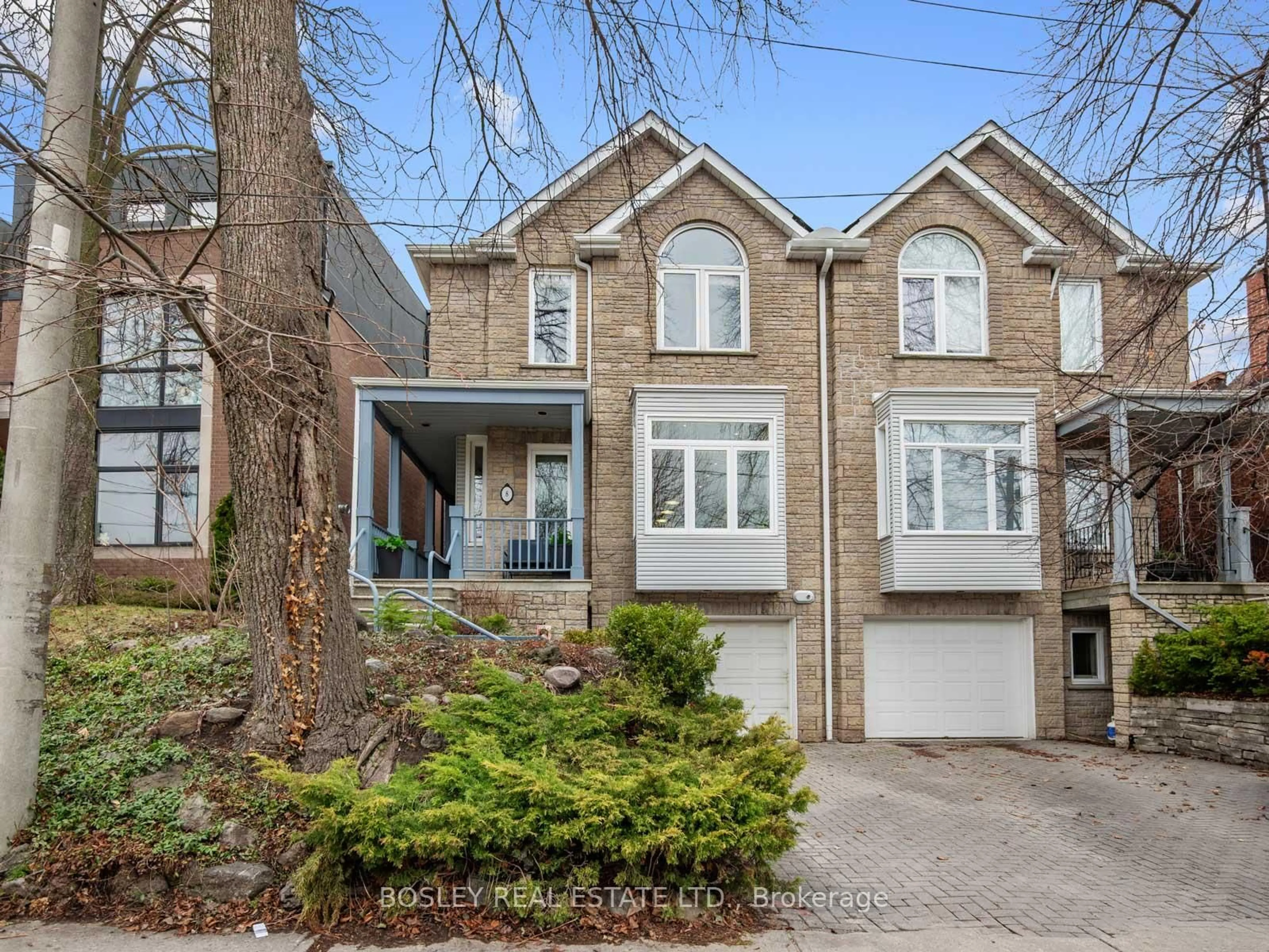Home with brick exterior material, street for 8 De Savery Cres, Toronto Ontario M4S 2L2