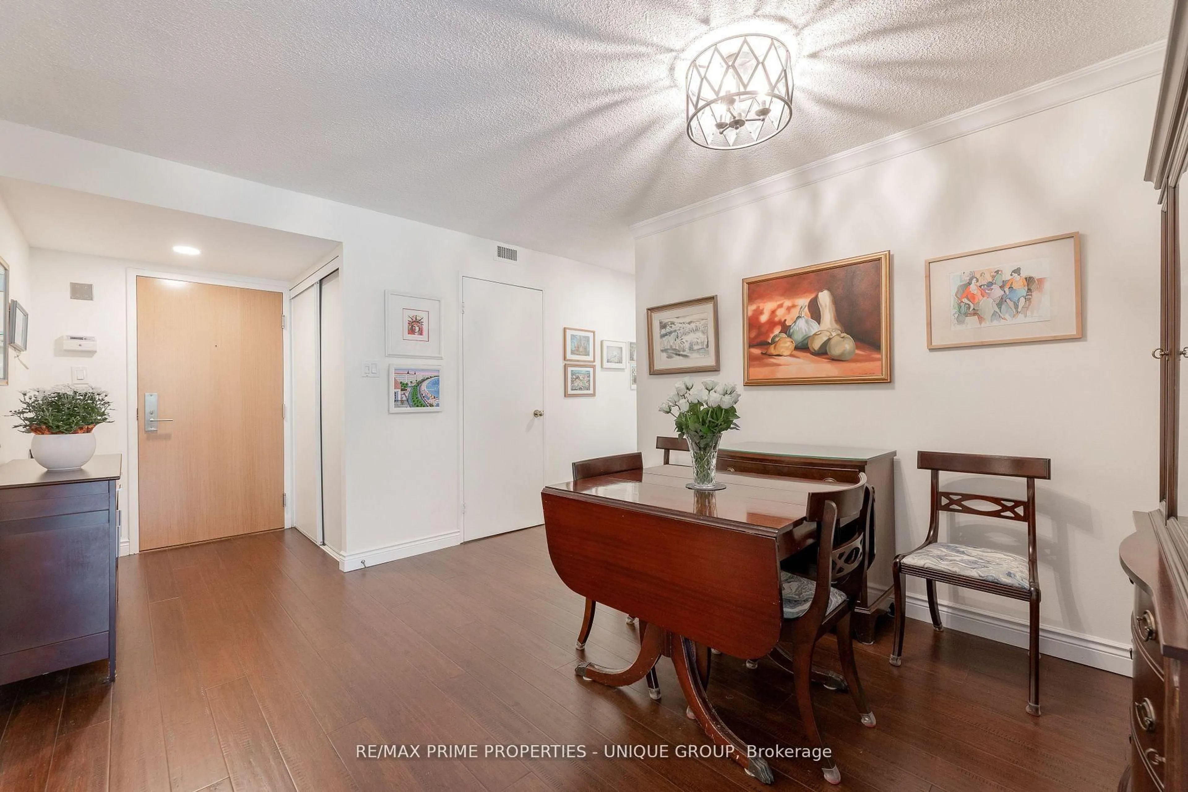 Dining room, unknown for 35 Church St #513, Toronto Ontario M5E 1T3