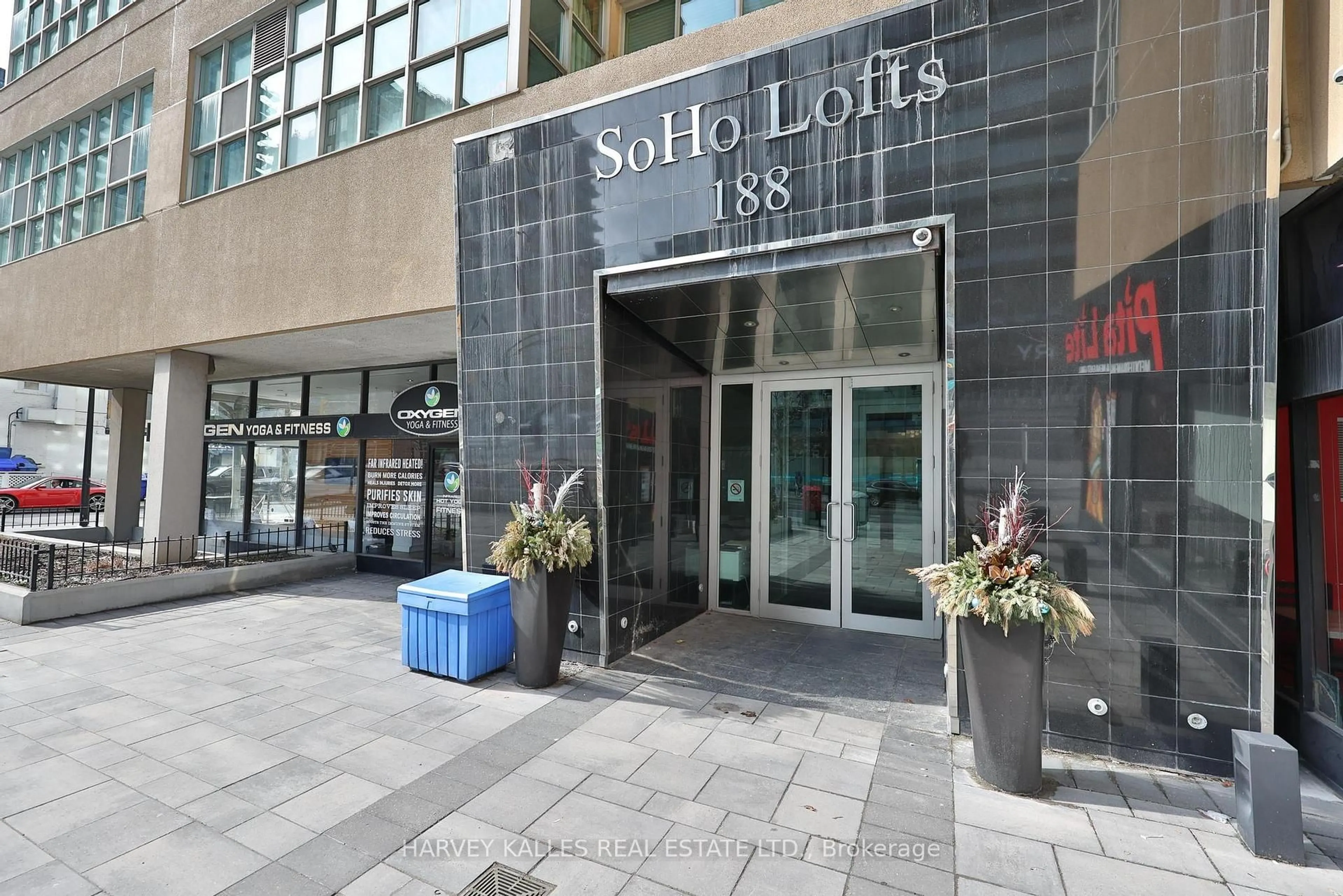 Lobby for 188 Eglinton Ave #412, Toronto Ontario M4P 2X7