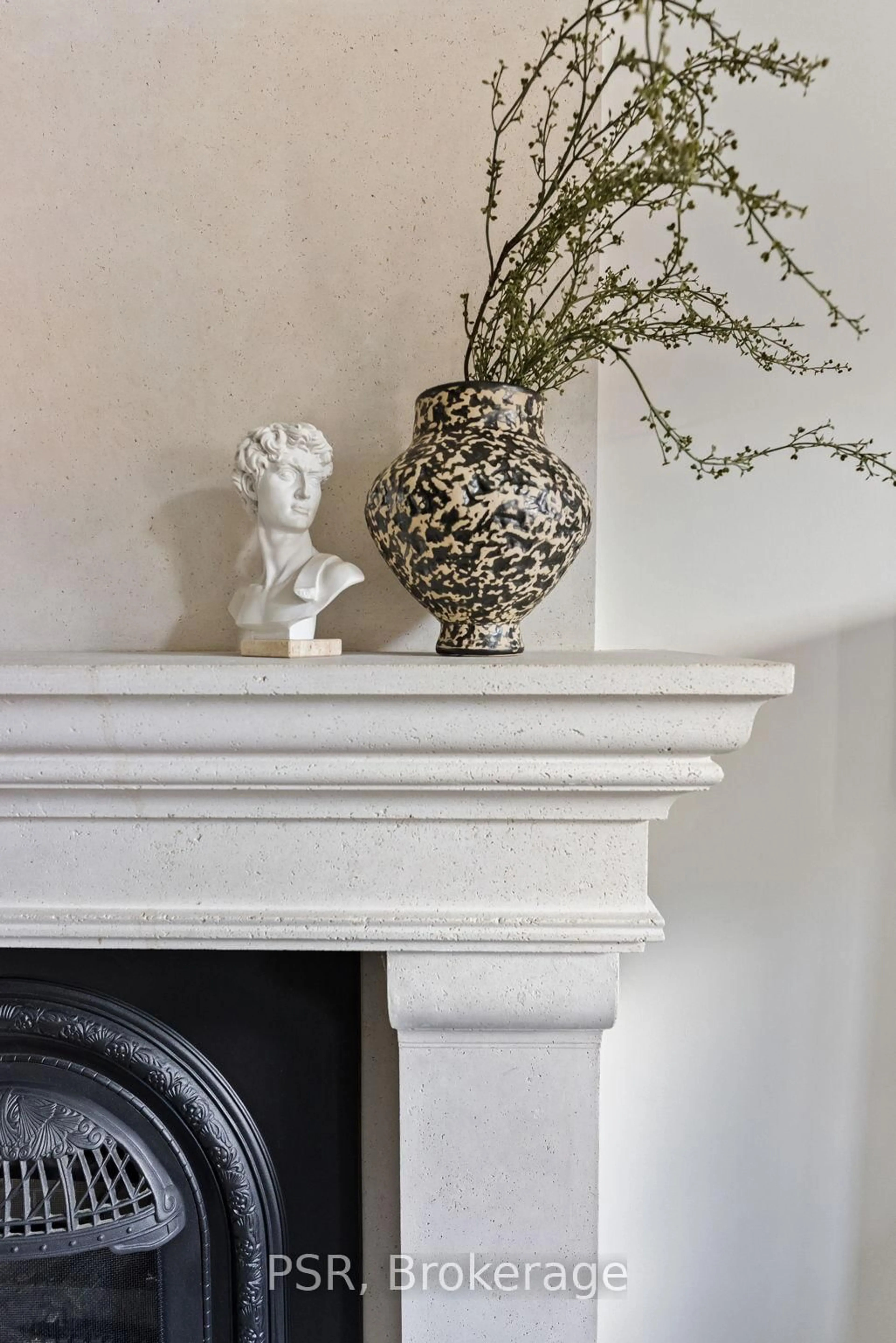 Unknown for 126 Dovercourt Rd, Toronto Ontario M6J 3C4