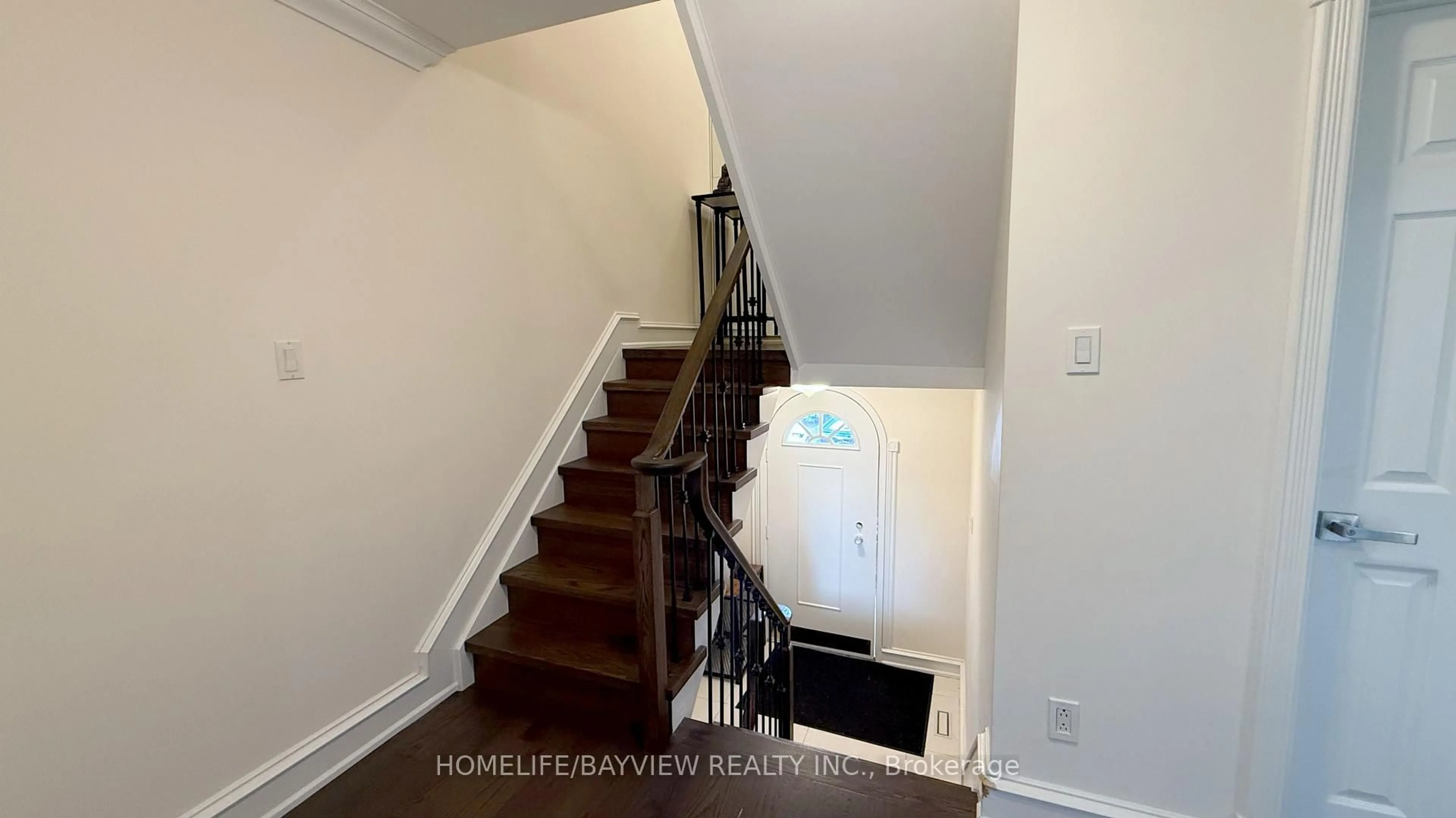 Unknown for 85 Crimson Millway, Toronto Ontario M2L 1T8