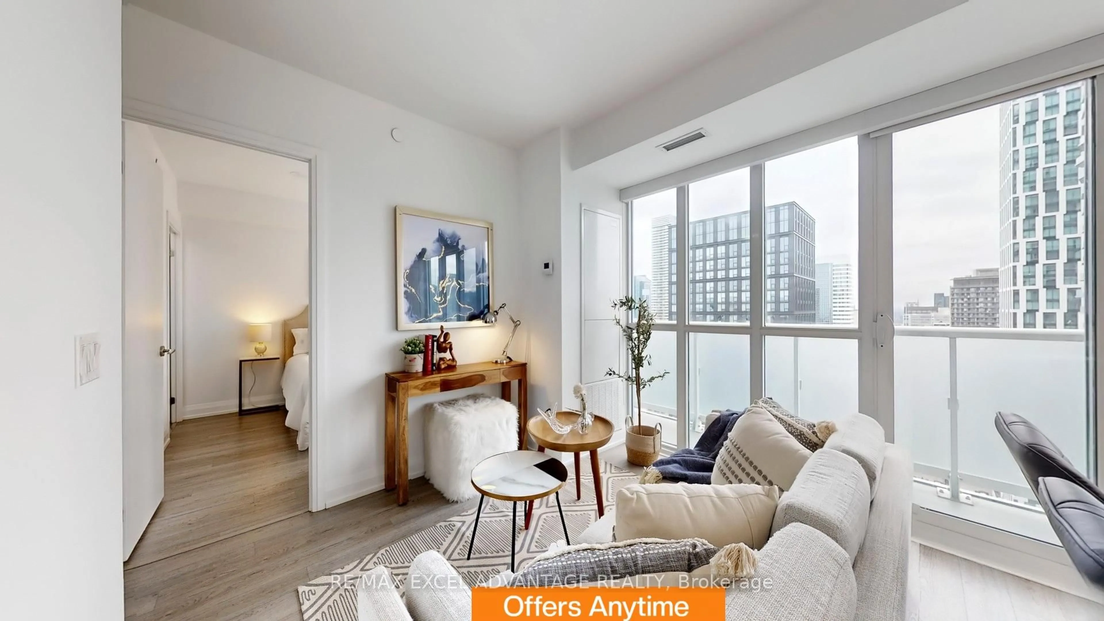 Living room with furniture, unknown for 77 Mutual St #3605, Toronto Ontario M5B 0B9