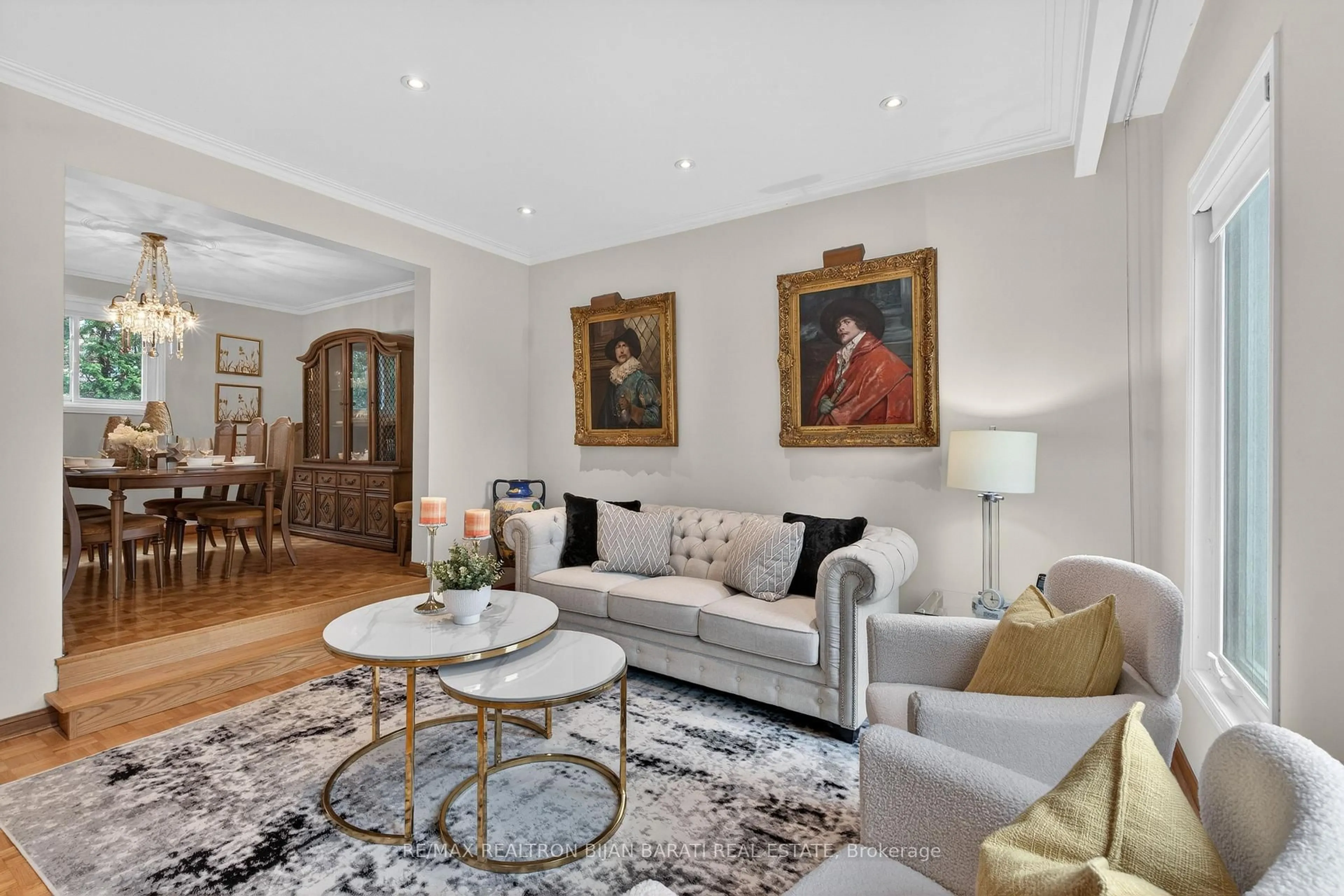 Living room with furniture, unknown for 18 Tigerlily Crt, Toronto Ontario M2M 4E4