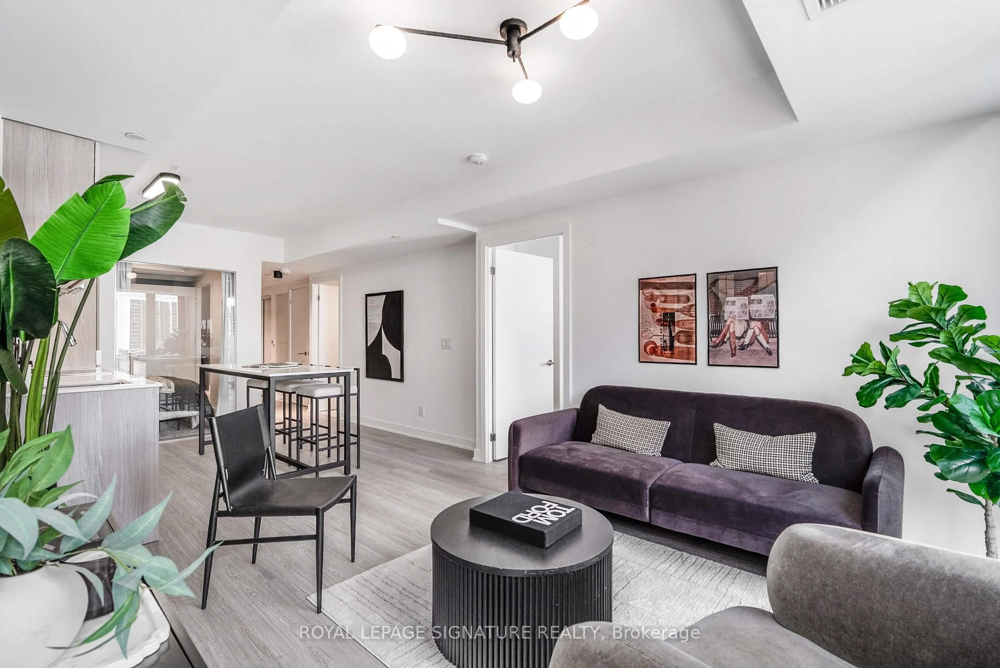 Living room with furniture, unknown for 47 Mutual St #605, Toronto Ontario M5B 0C6
