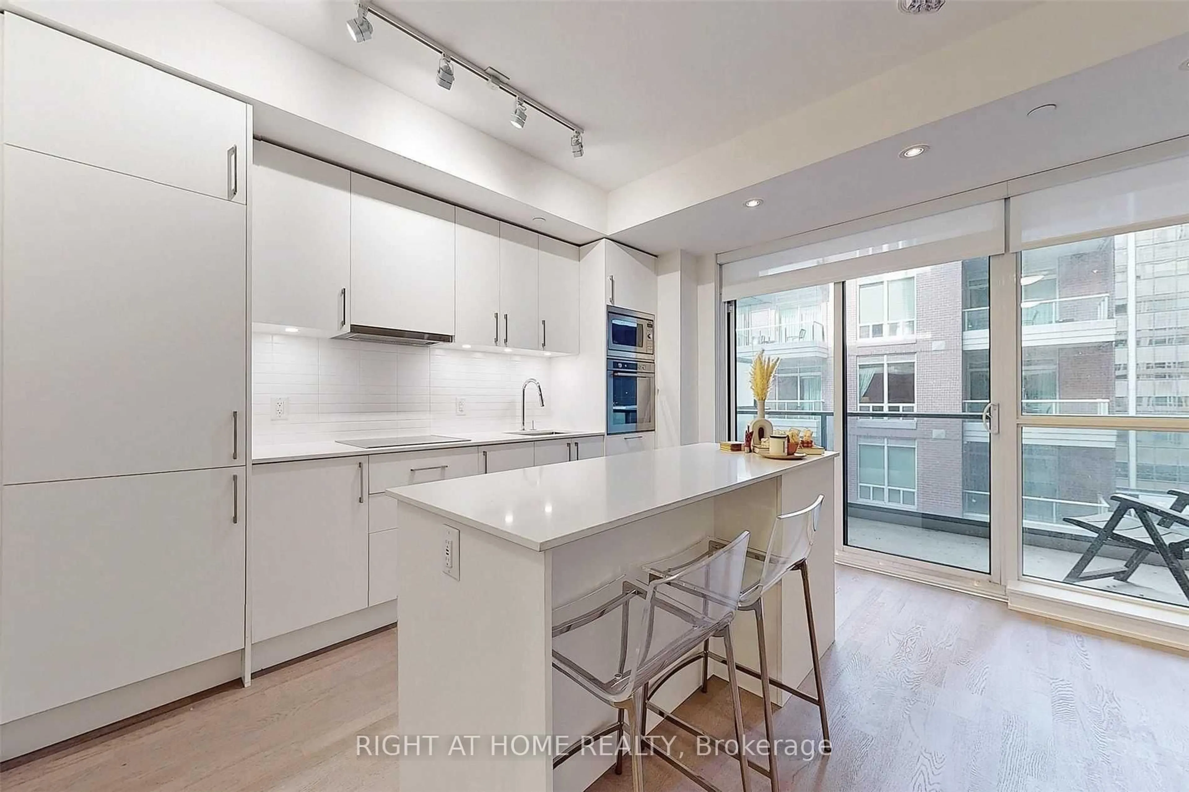 Unknown for 88 Cumberland St #408, Toronto Ontario M5R 1A3