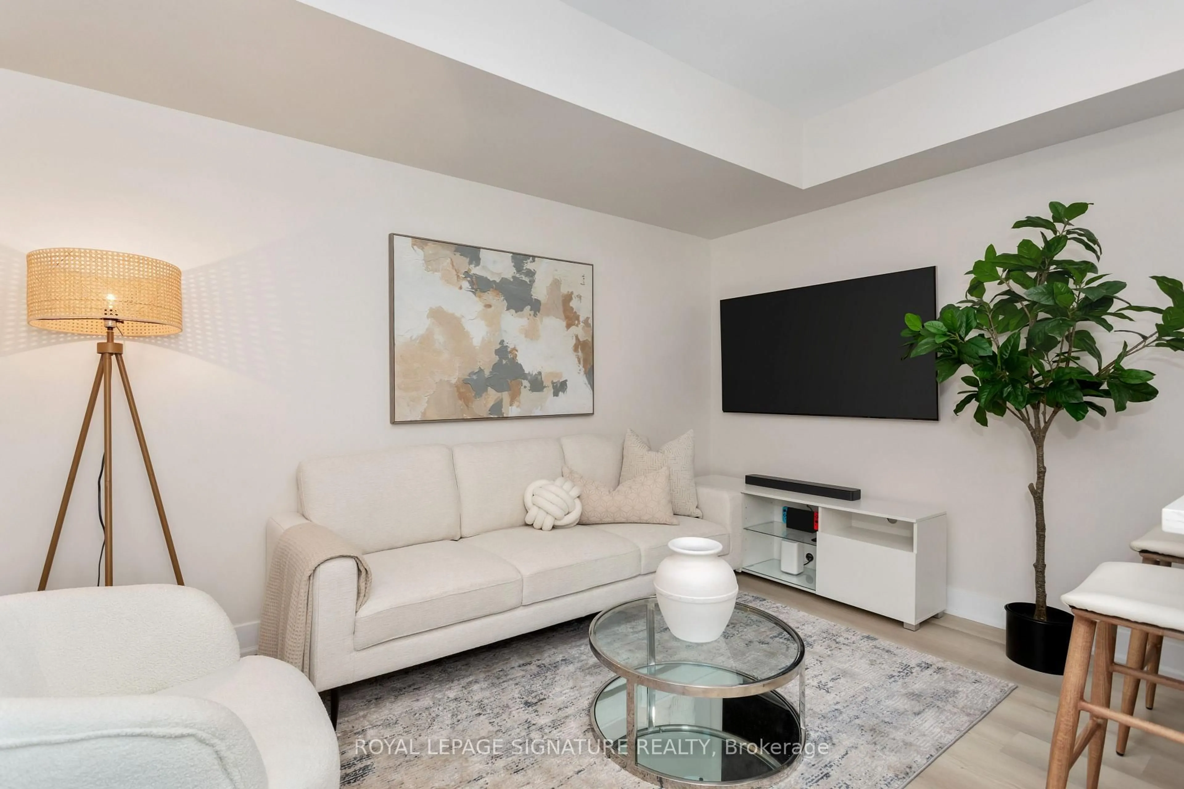 Living room with furniture, unknown for 59 East Liberty St #Th 111, Toronto Ontario M6K 3R1