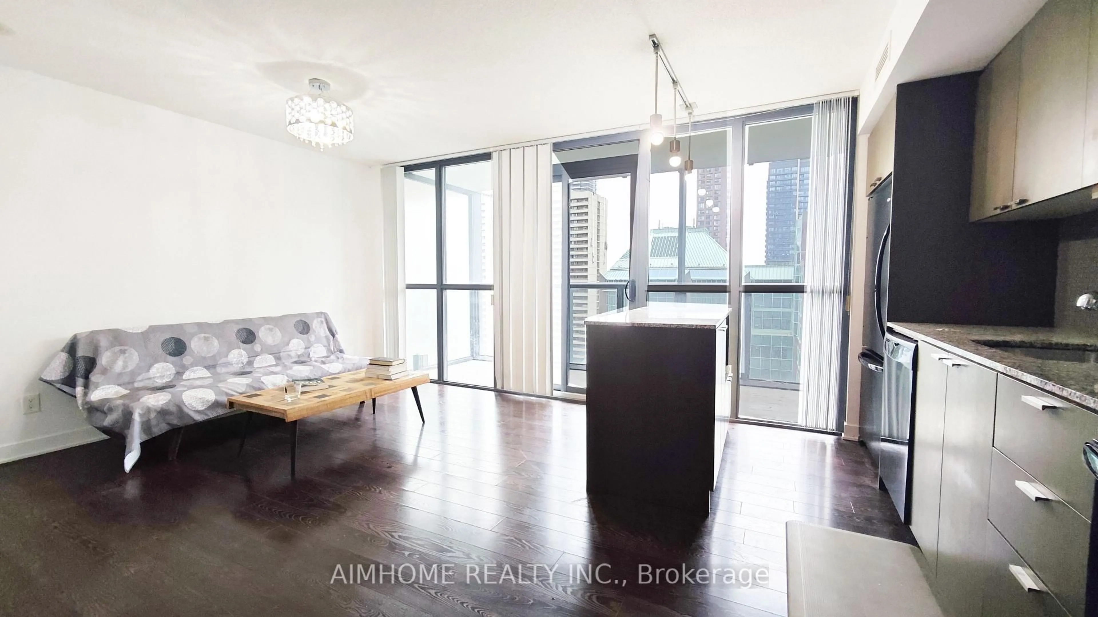 Unknown for 110 Charles St #1510, Toronto Ontario M4Y 1T5