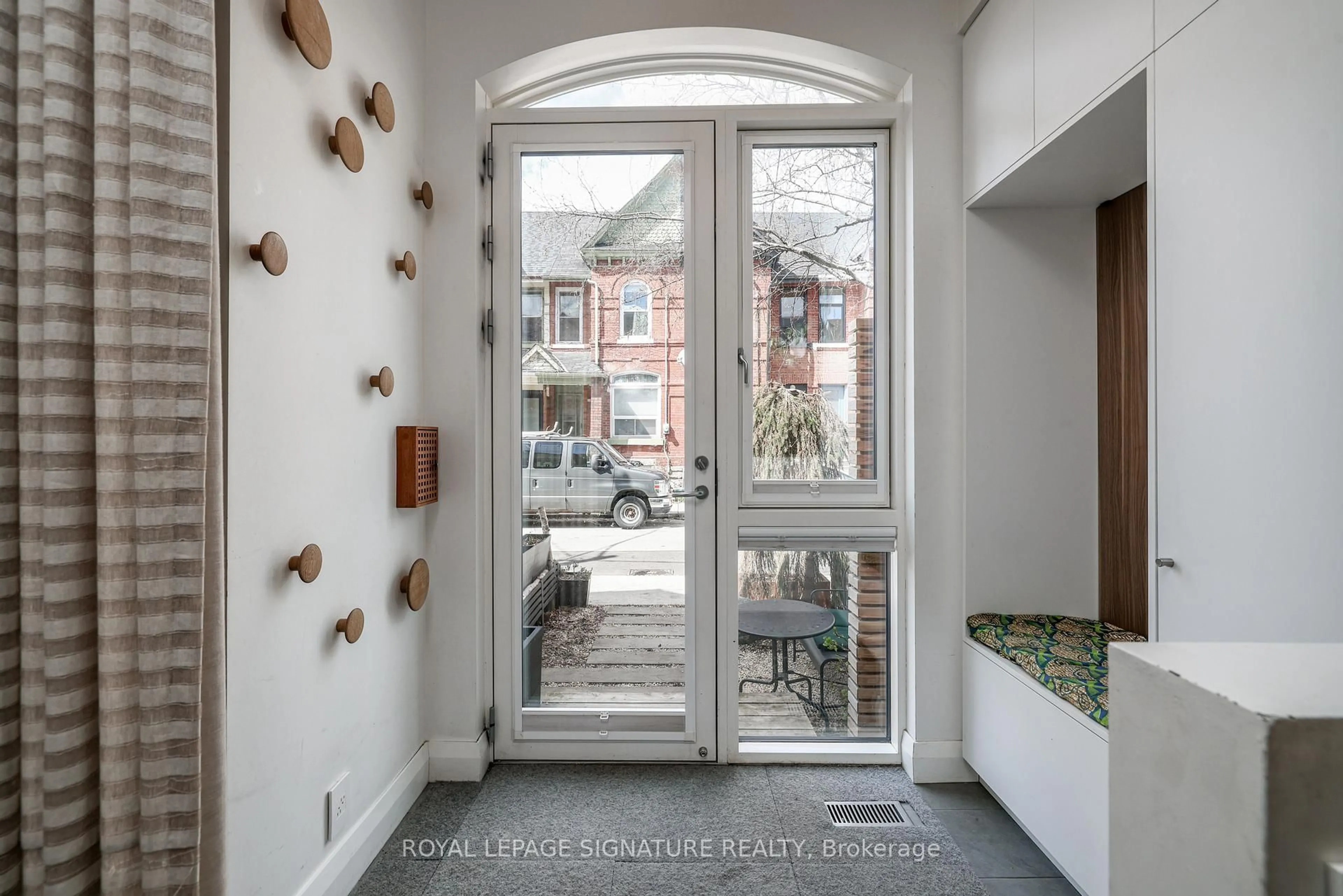 Indoor entryway for 13 Collahie St, Toronto Ontario M6J 1T6
