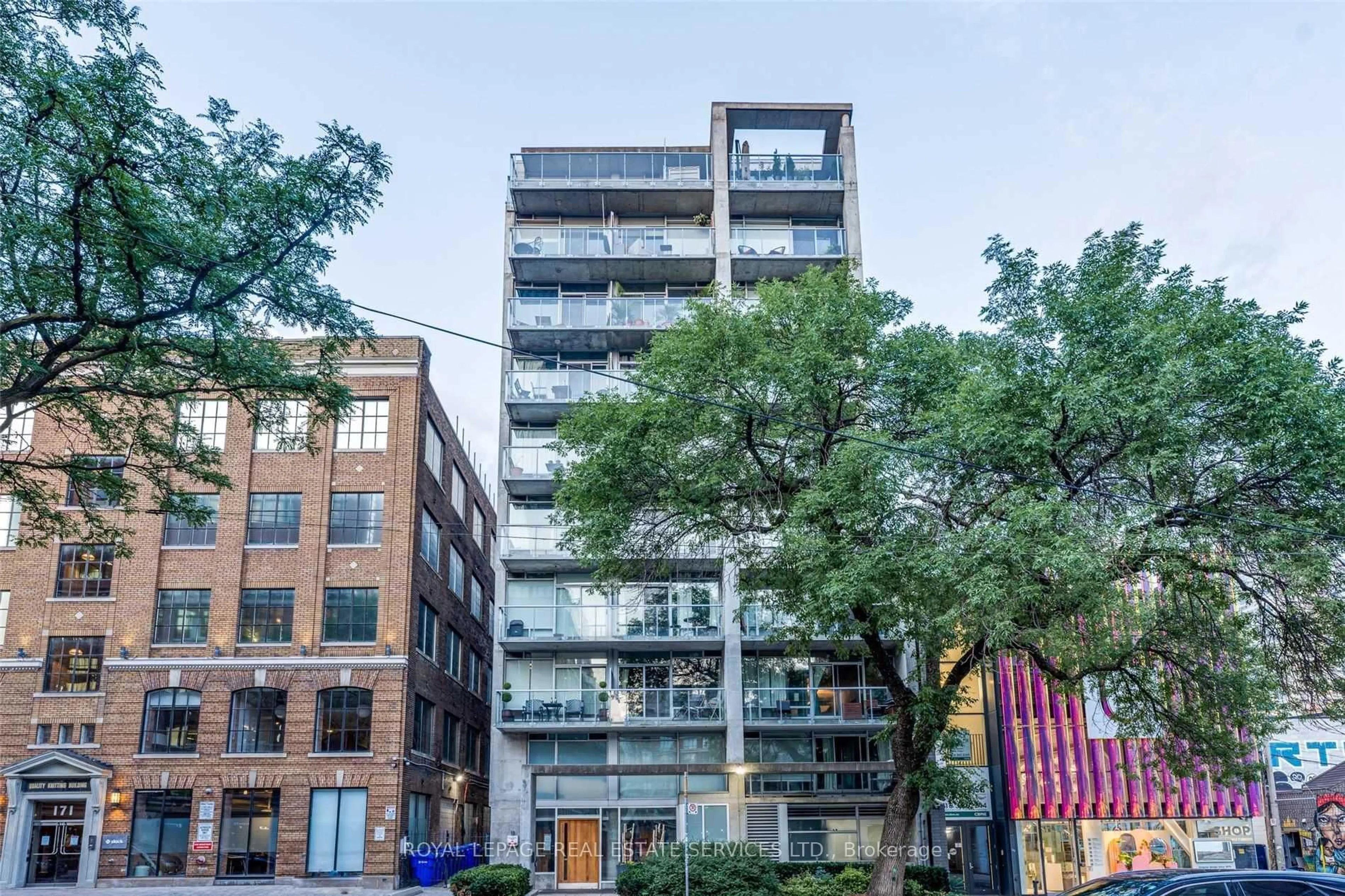 Unknown for 169 John St #804, Toronto Ontario M5T 1X3