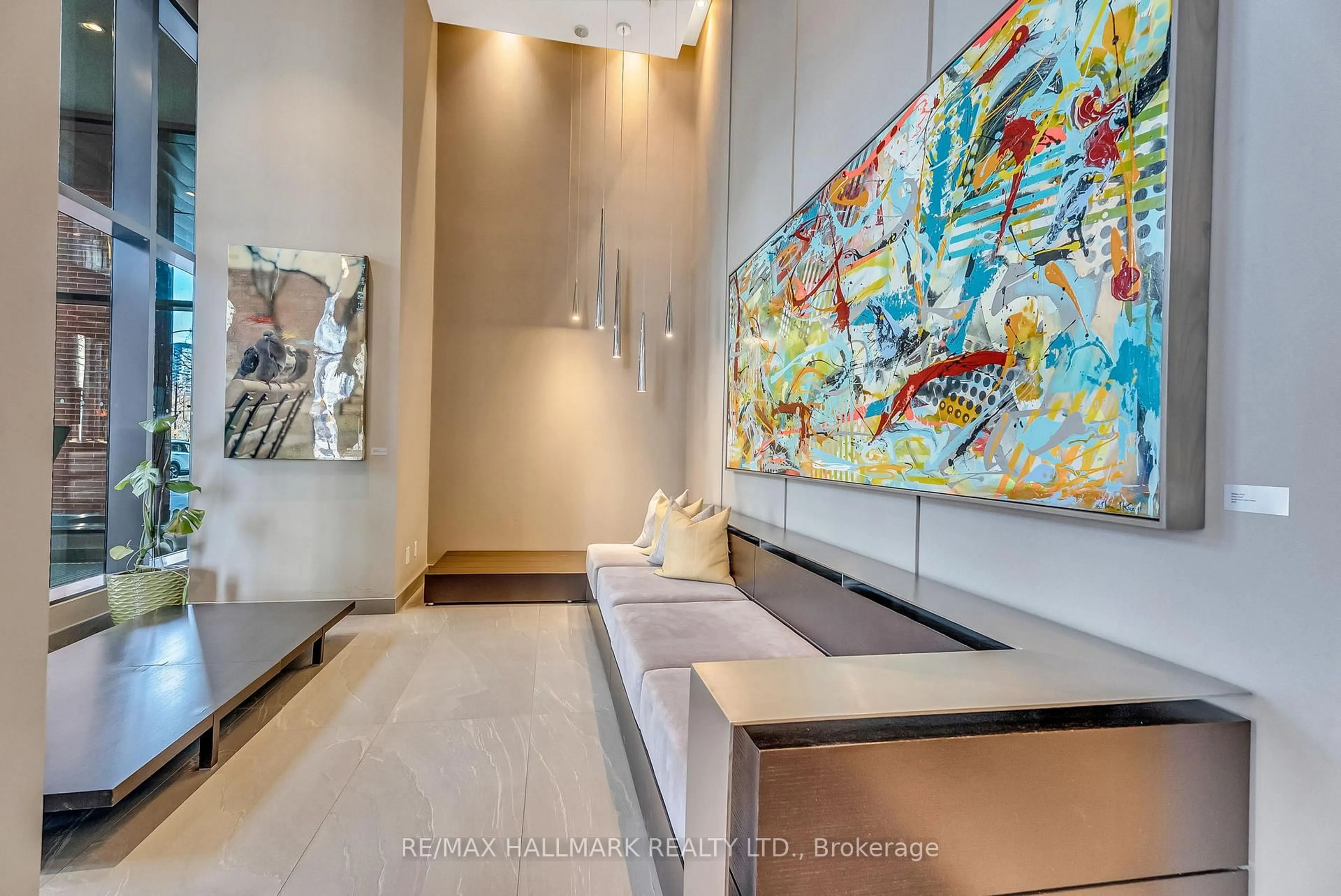 Indoor foyer for 170 Sumach St #908, Toronto Ontario M5A 0C3