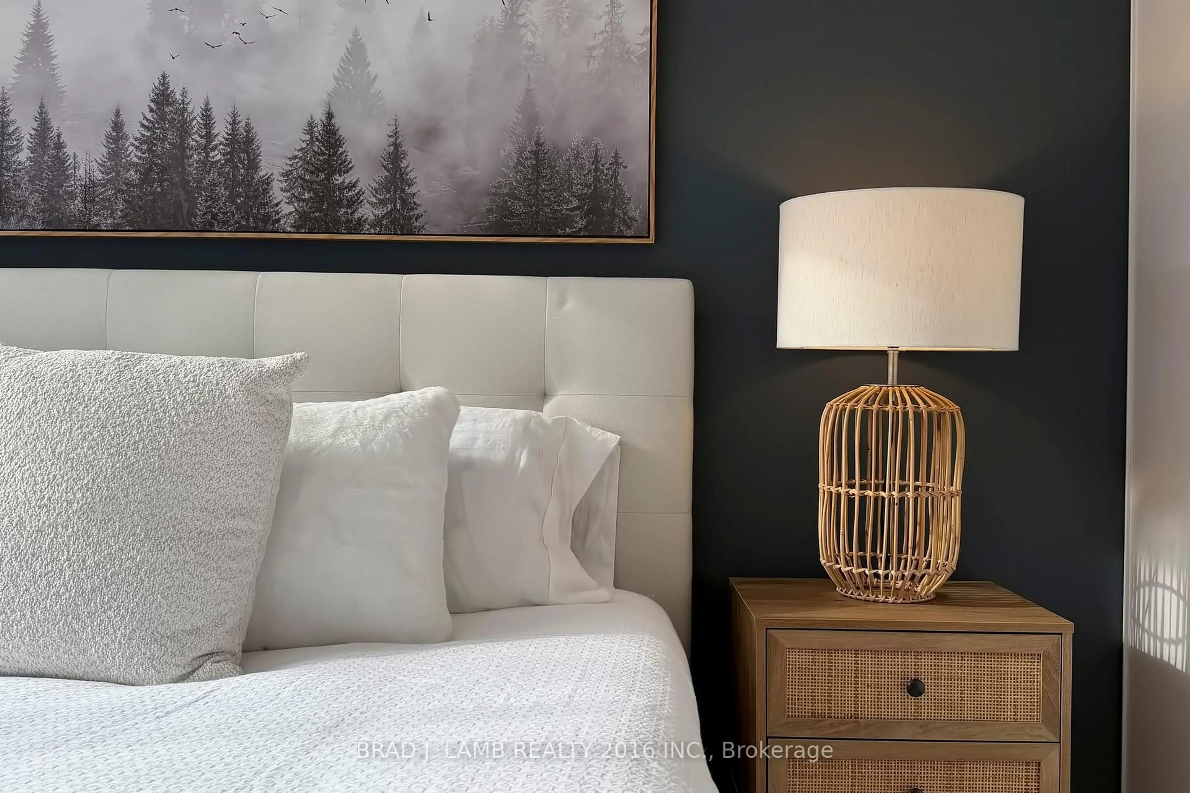 Bedroom with bed, wood/laminate floor for 245 Davisville Ave #302, Toronto Ontario M4S 3H4