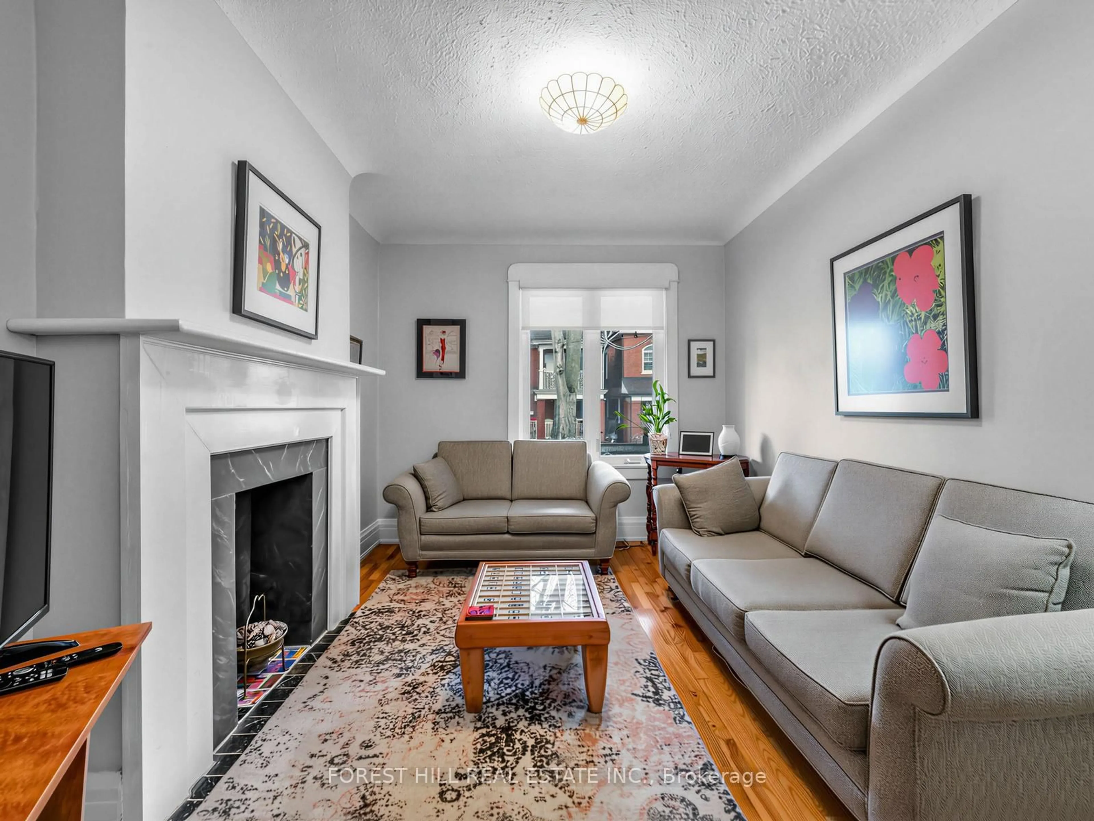Living room with furniture, unknown for 274 St Clarens Ave, Toronto Ontario M6H 3W3