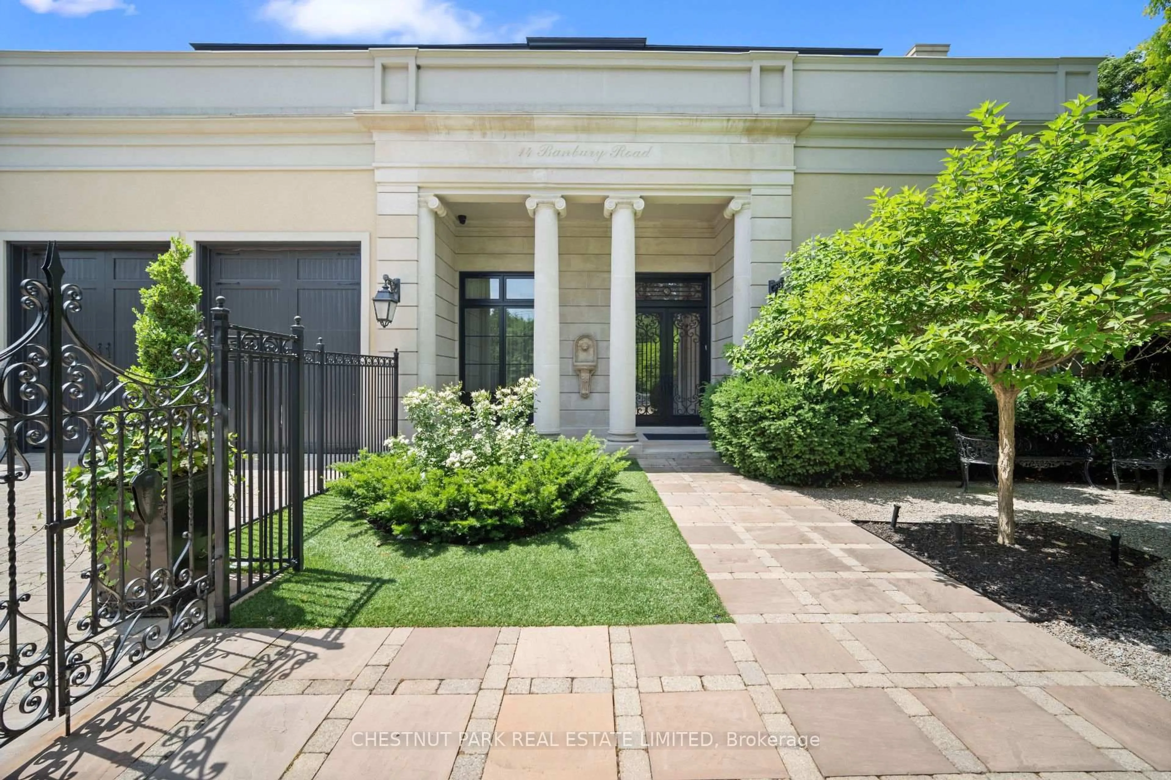 Unknown for 14 Banbury Rd, Toronto Ontario M3B 2K4