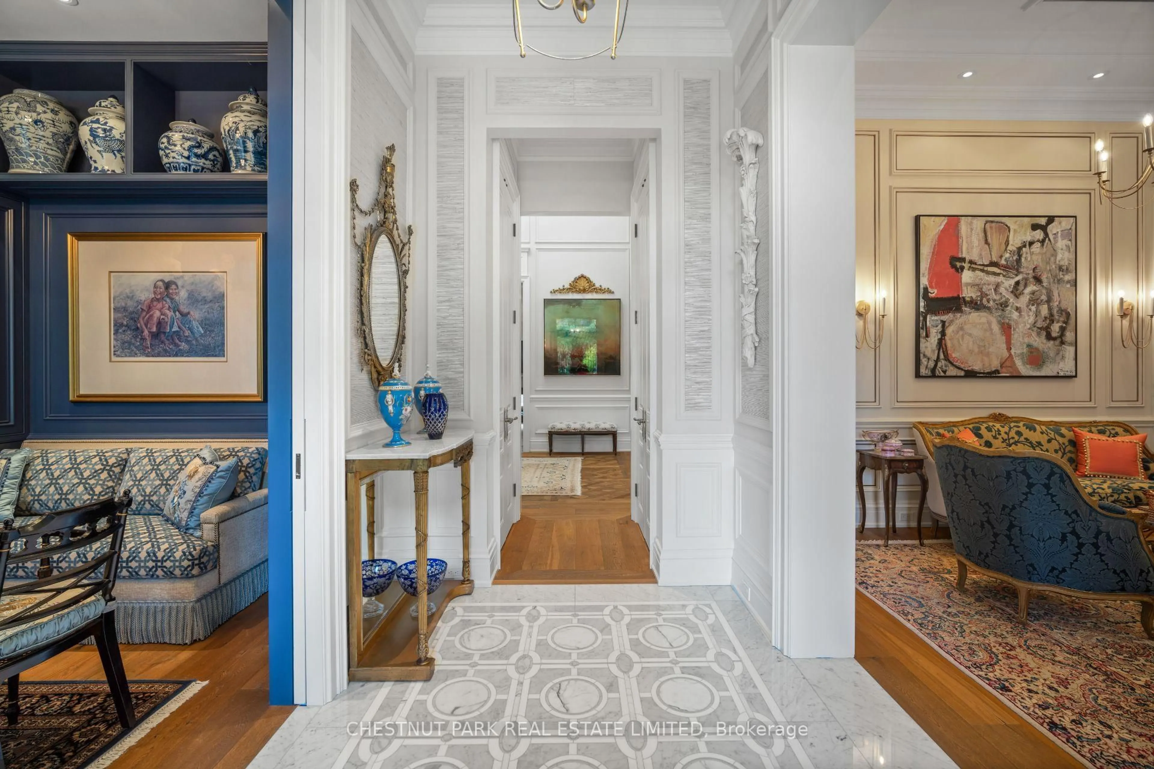 Indoor entryway for 14 Banbury Rd, Toronto Ontario M3B 2K4