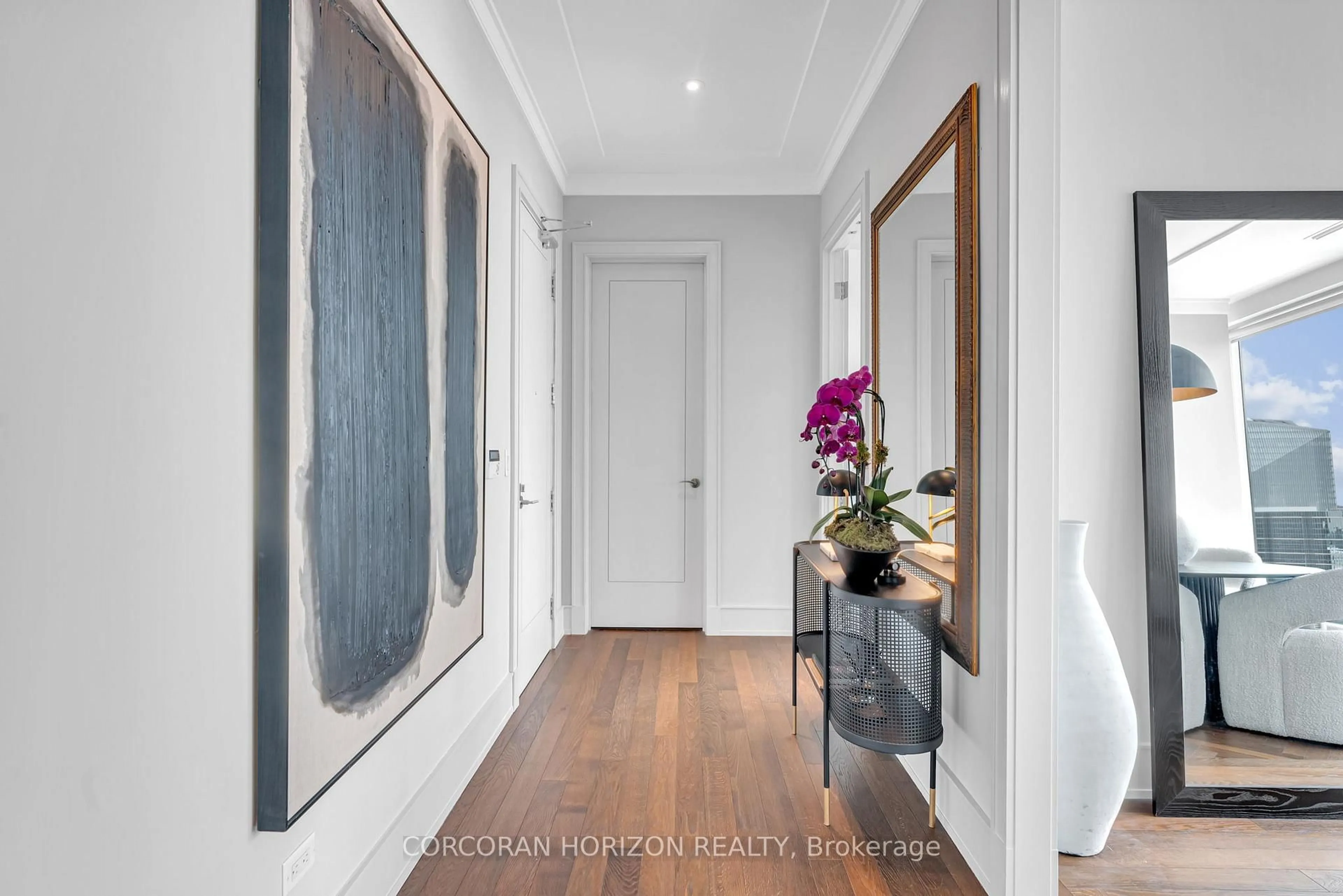 Indoor entryway for 183 Wellington St #3303, Toronto Ontario M5V 0A1