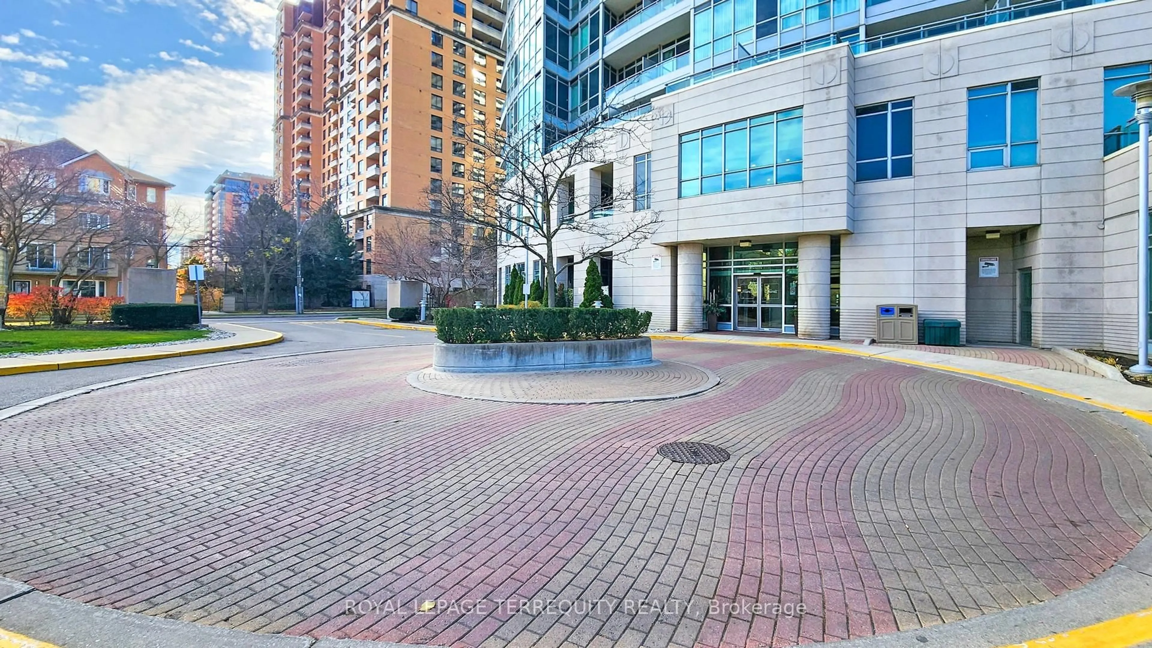 Patio, street for 60 Byng Ave ##1509, Toronto Ontario M2N 7K3