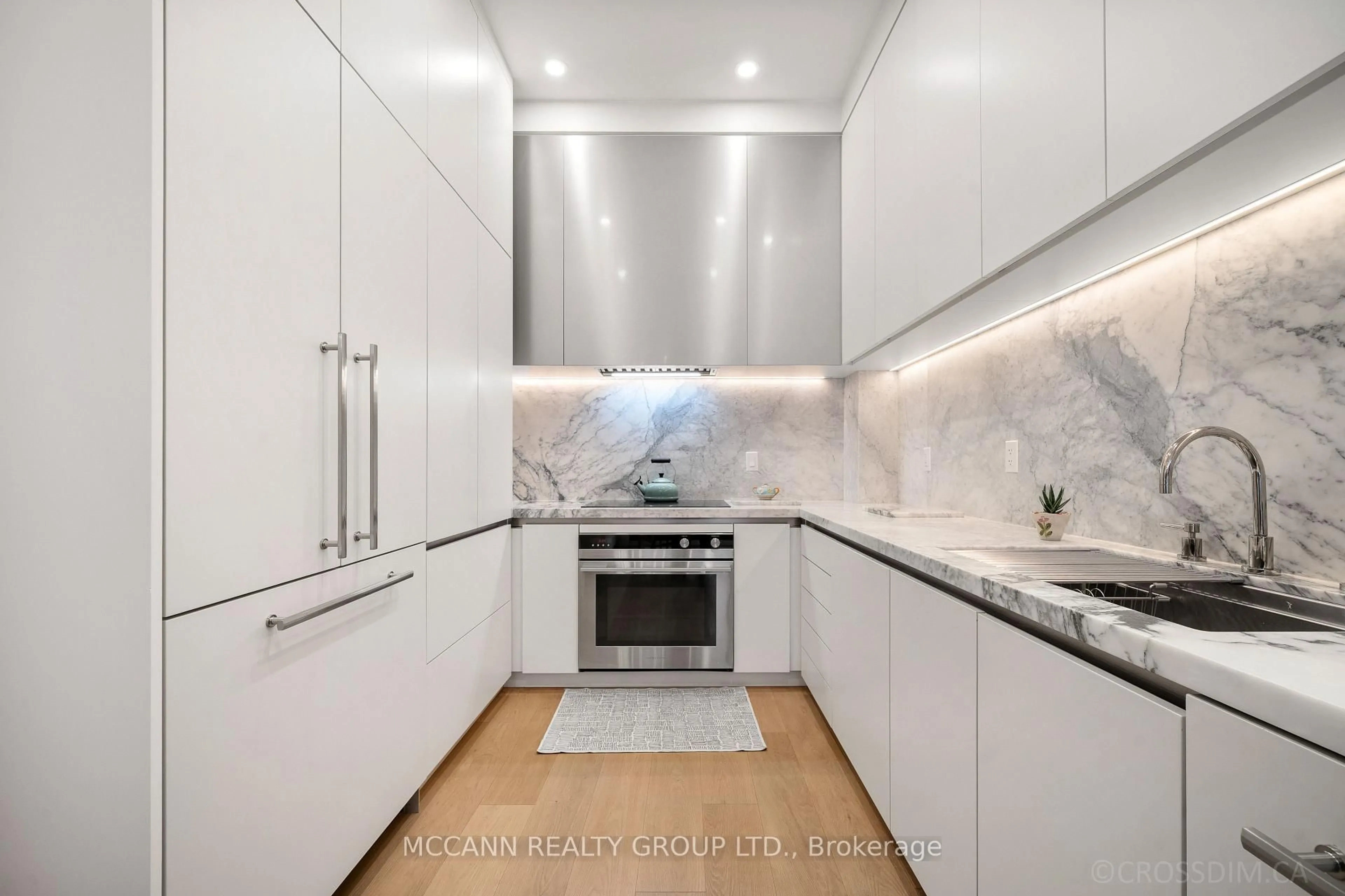 Contemporary kitchen, ceramic/tile floor for 45 York Mills Rd #119, Toronto Ontario M2P 1B6