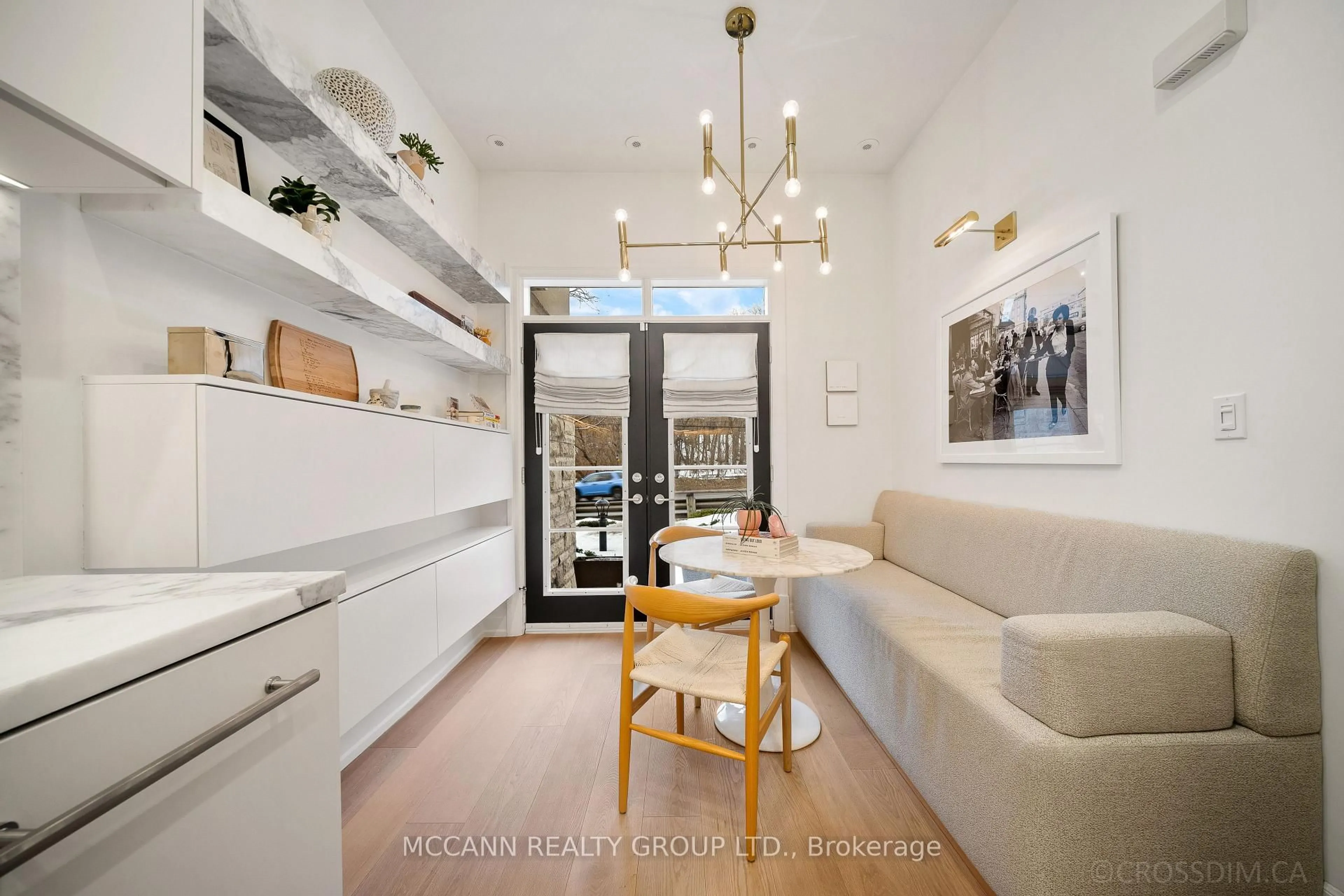 Open concept kitchen, ceramic/tile floor for 45 York Mills Rd #119, Toronto Ontario M2P 1B6