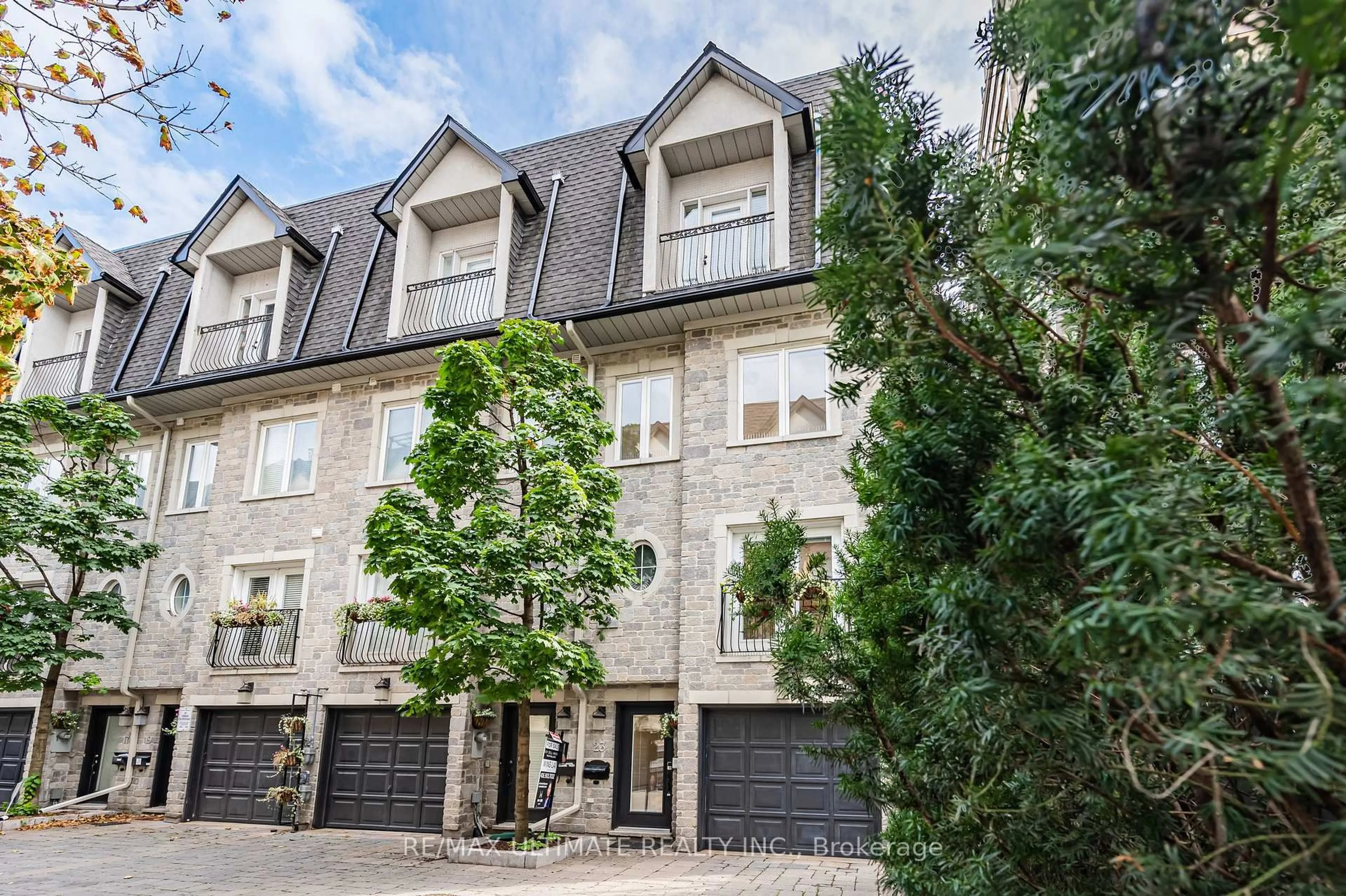 Home with brick exterior material, street for 23 Annex Lane, Toronto Ontario M5R 3V2